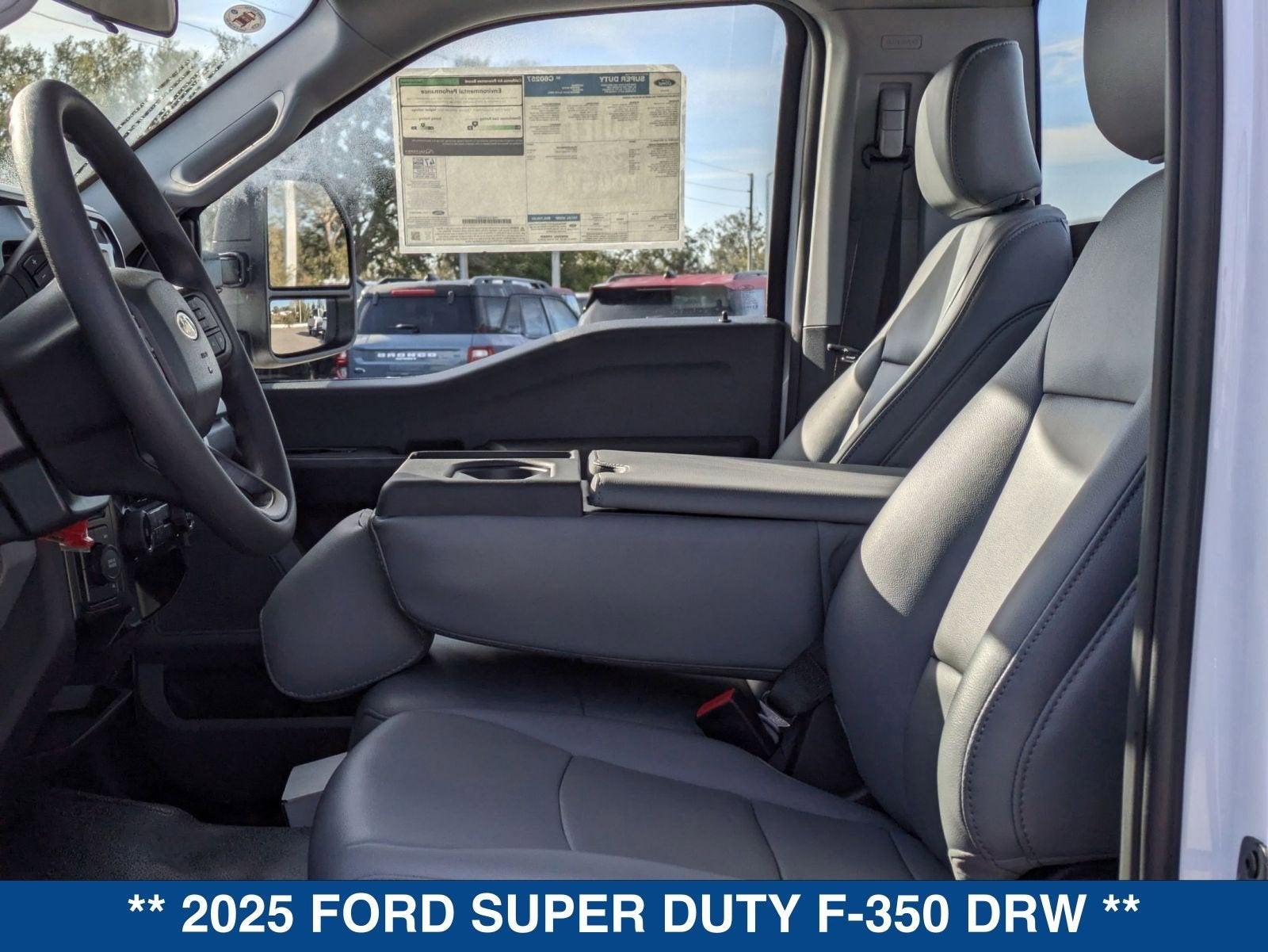 2025 Ford Super Duty F-350 DRW XL