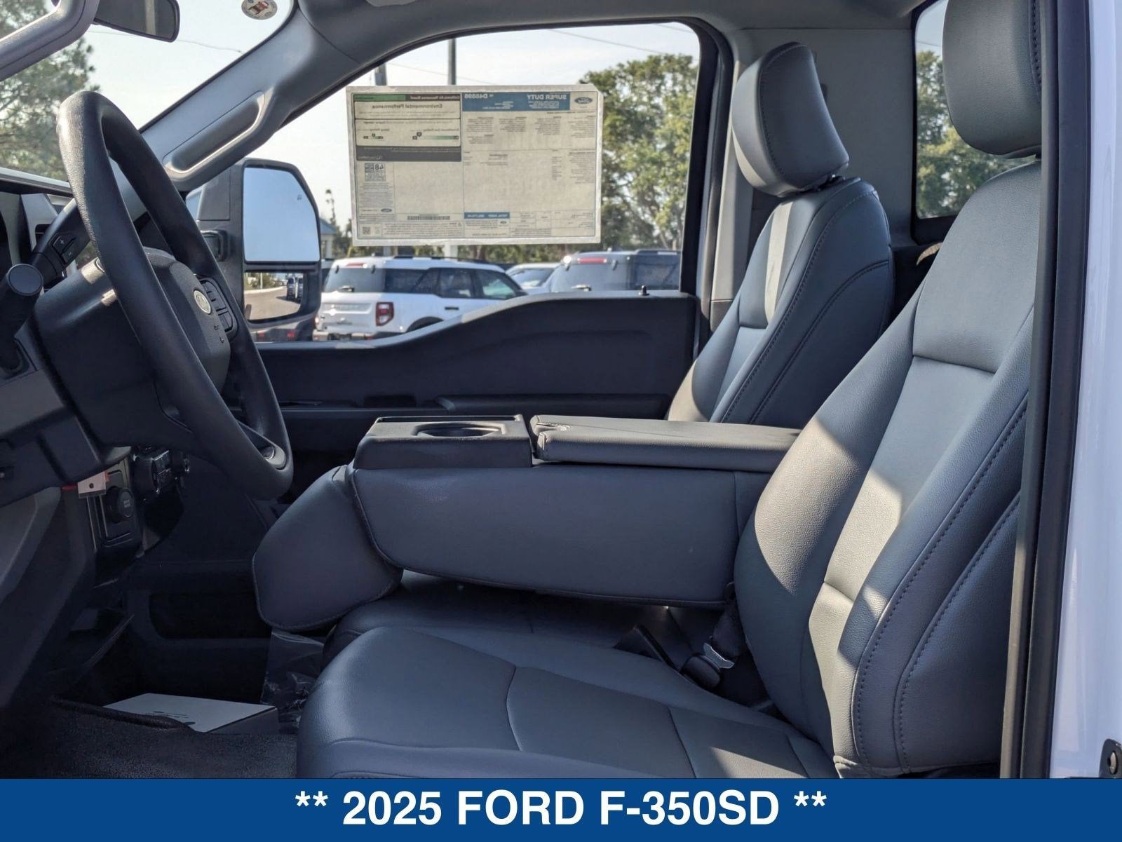 2025 Ford Super Duty F-350 DRW XL