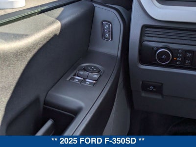 2025 Ford Super Duty F-350 DRW XL