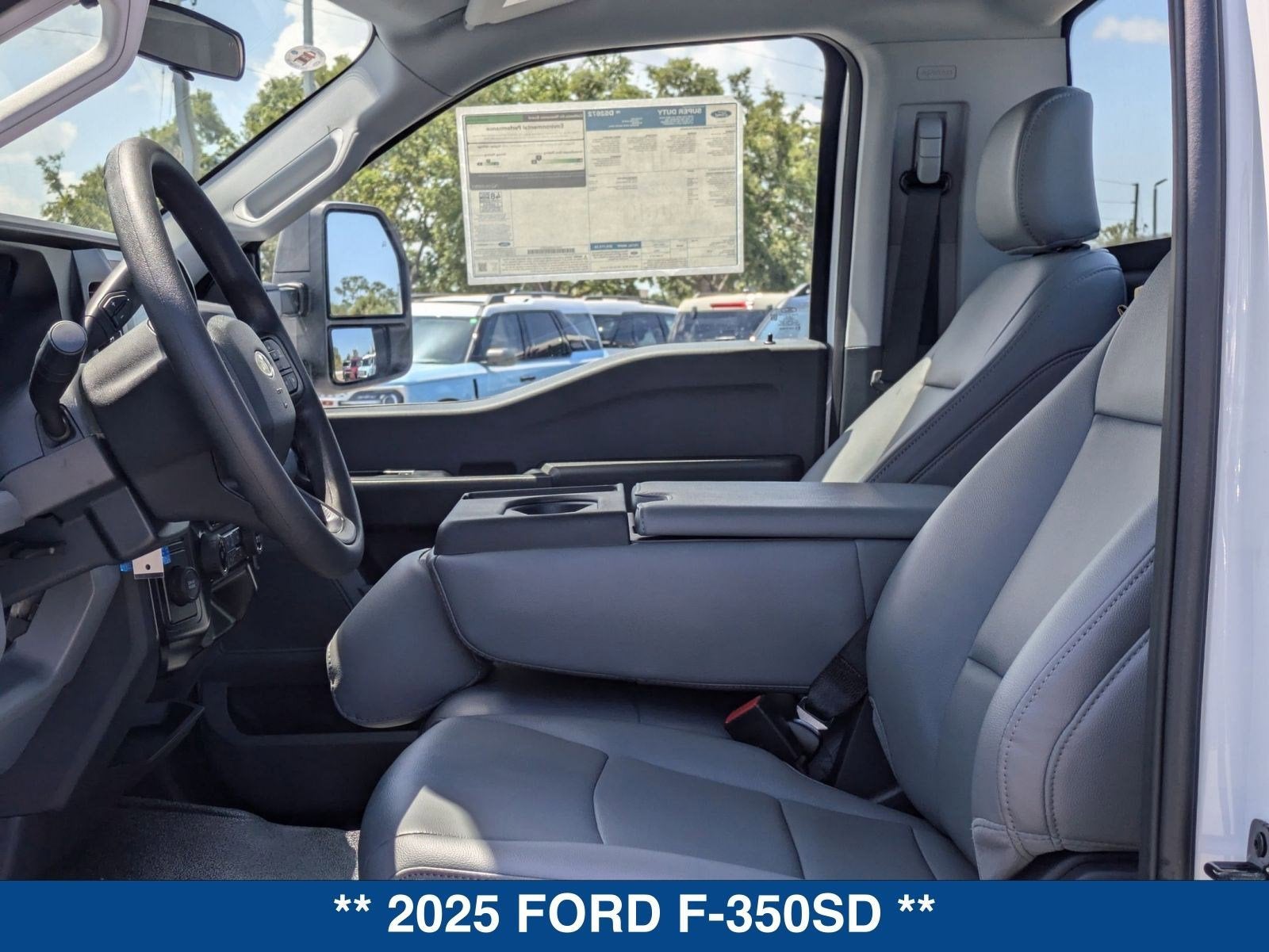 2025 Ford Super Duty F-350 DRW XL