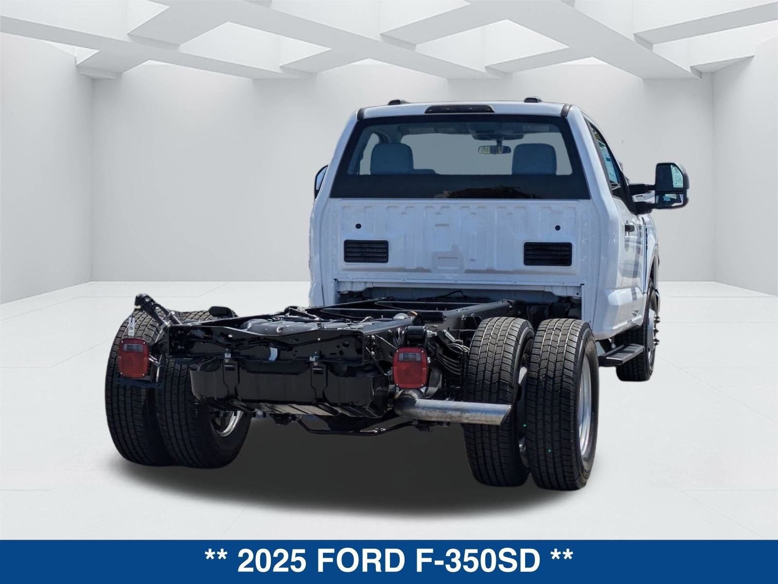 2025 Ford Super Duty F-350 DRW XL