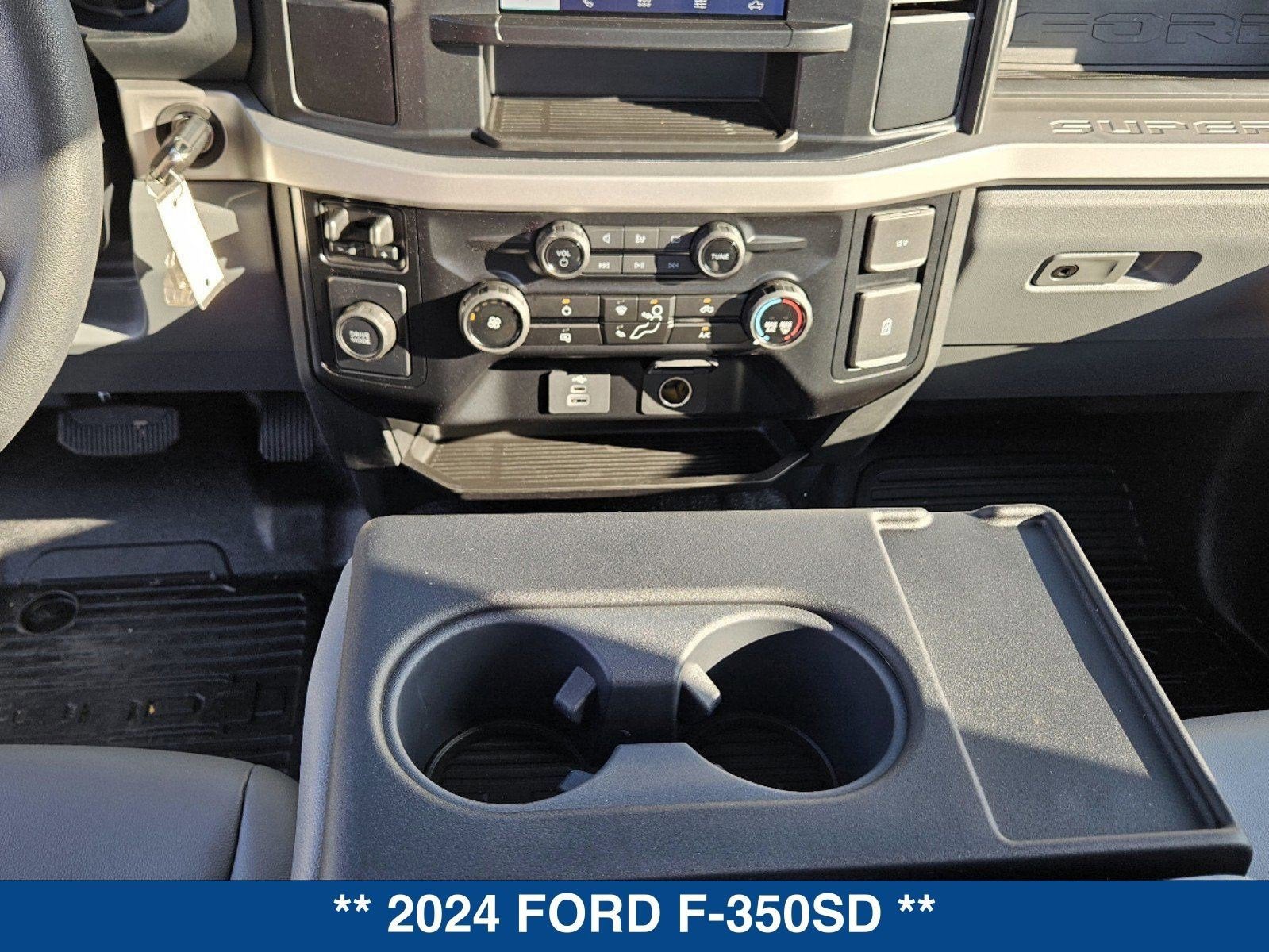 2024 Ford Super Duty F-350 DRW XL