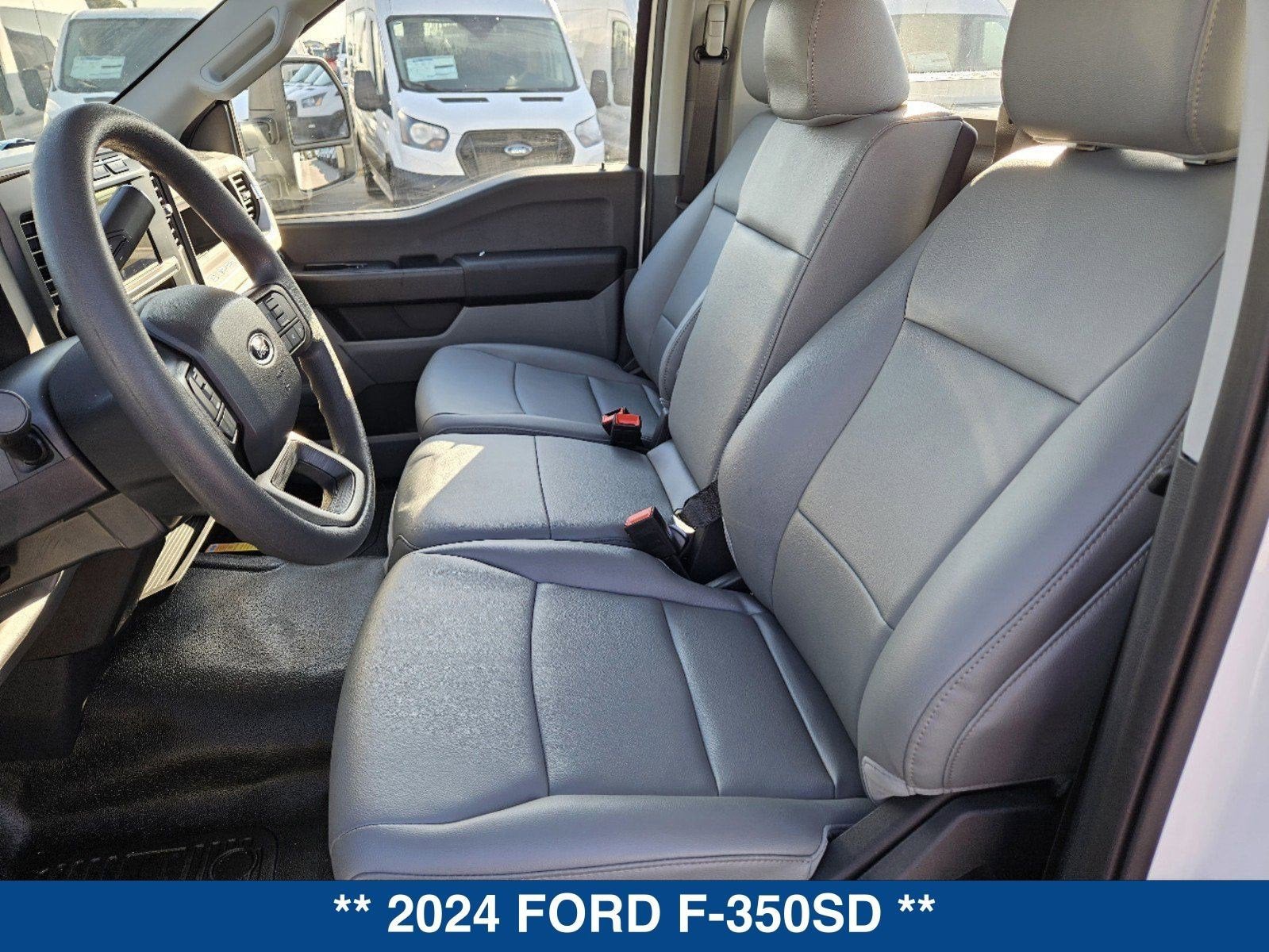 2024 Ford Super Duty F-350 DRW XL