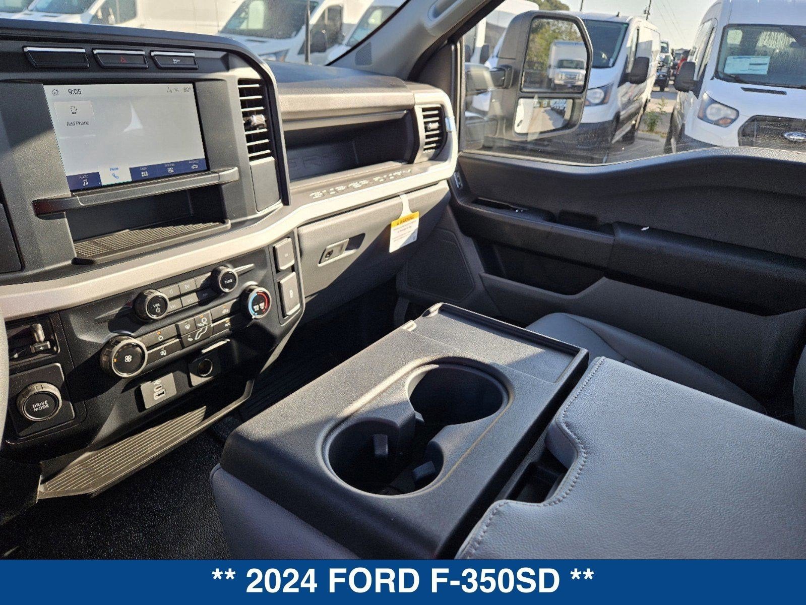 2024 Ford Super Duty F-350 DRW XL