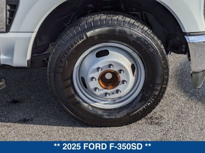 2025 Ford Super Duty F-350 DRW F-350® XL