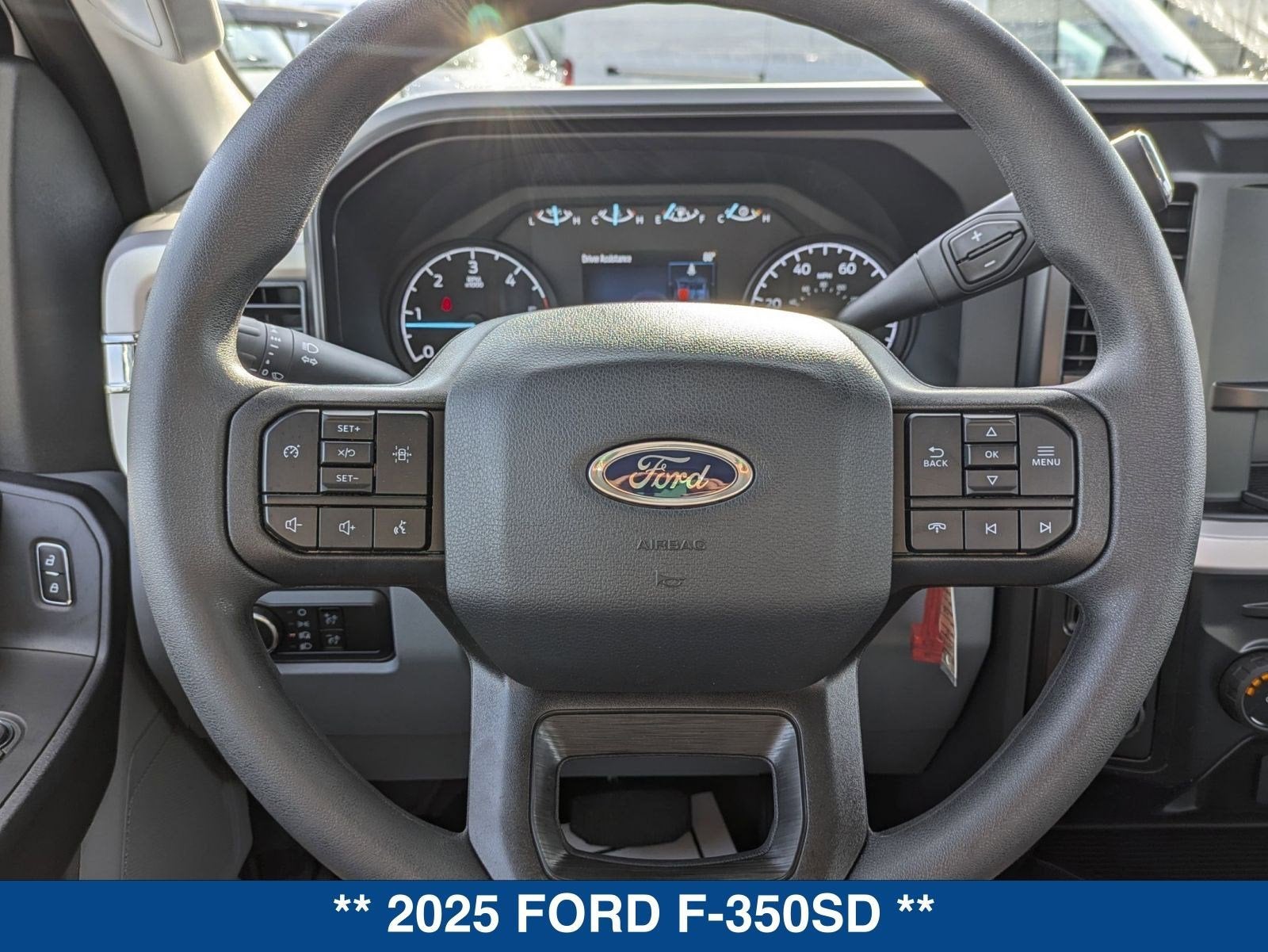 2025 Ford Super Duty F-350 DRW F-350® XL