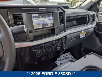 2025 Ford Super Duty F-350 DRW F-350® XL