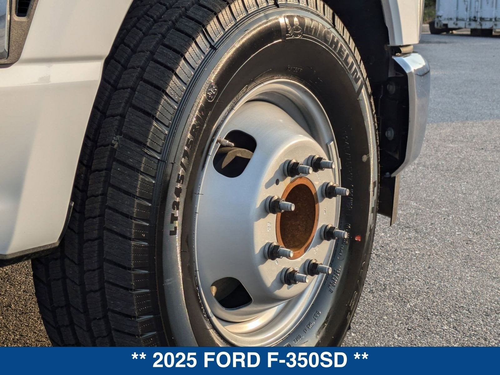 2025 Ford Super Duty F-350 DRW XL
