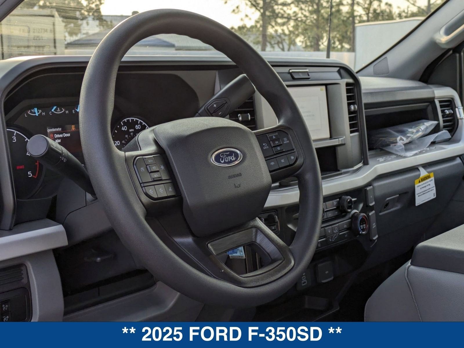 2025 Ford Super Duty F-350 DRW XL