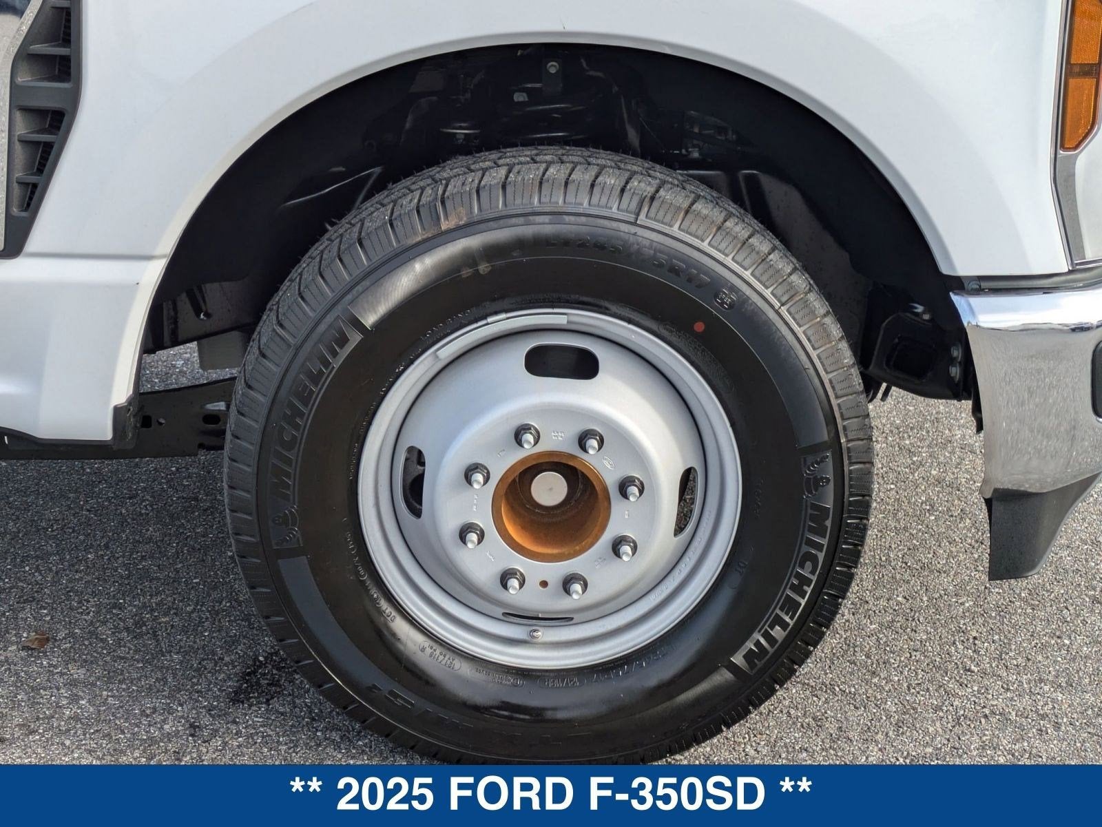 2025 Ford Super Duty F-350 DRW XL