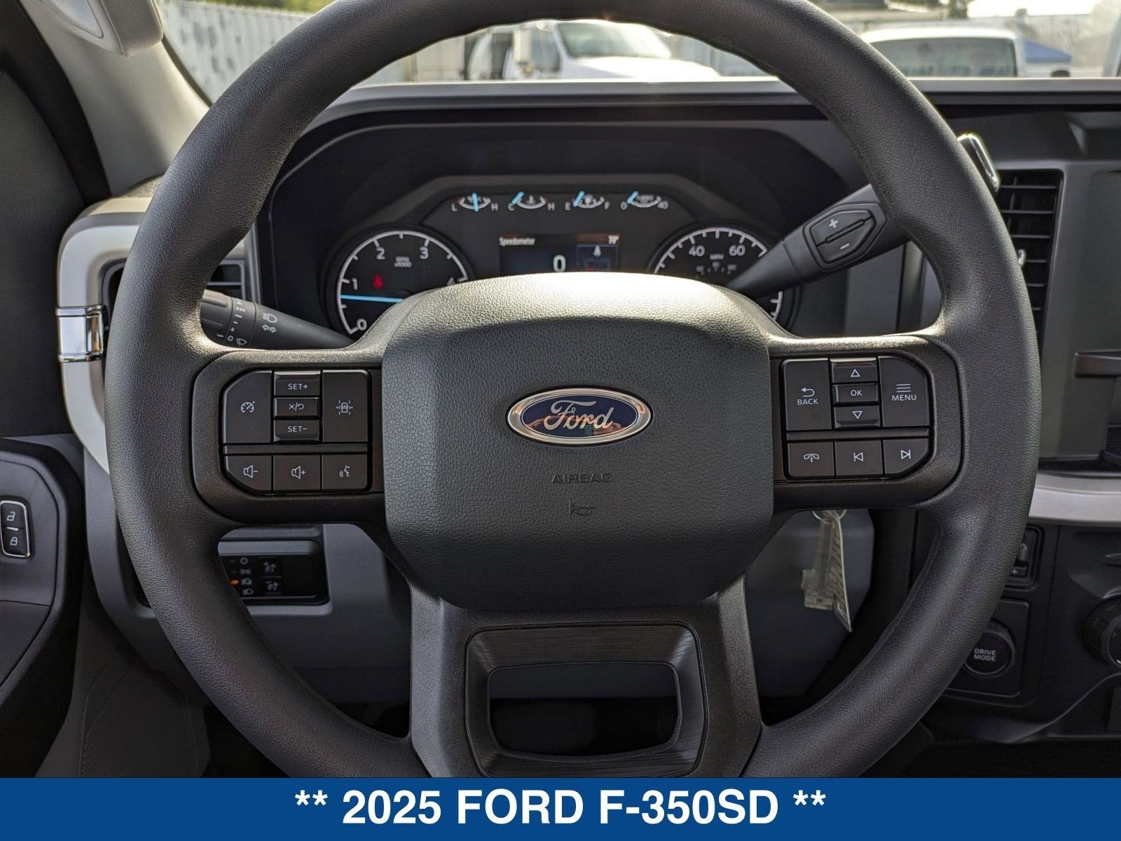 2025 Ford Super Duty F-350 DRW XL