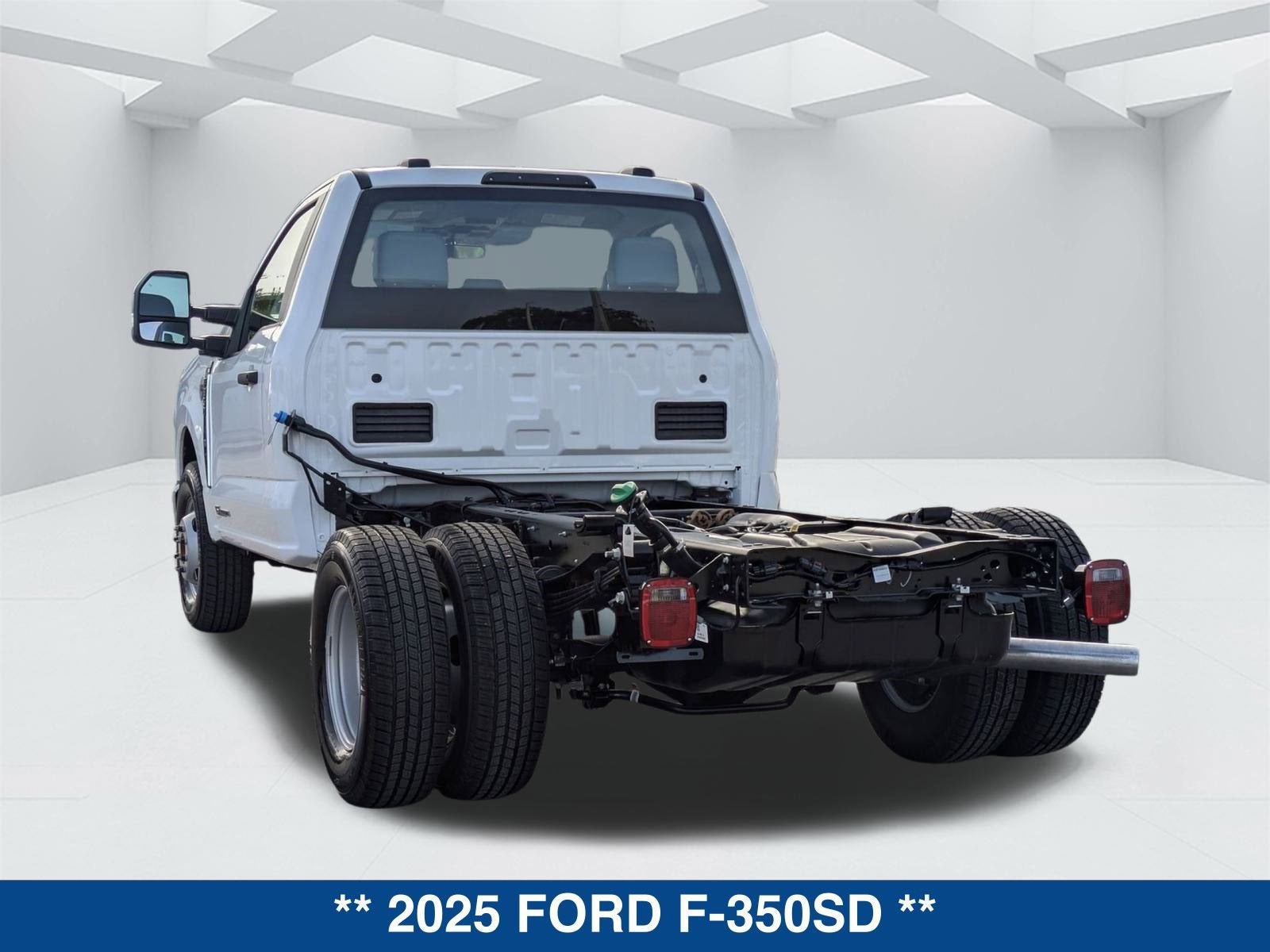 2025 Ford Super Duty F-350 DRW XL