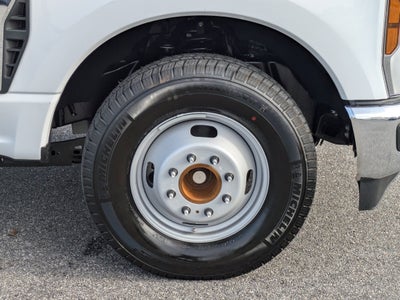 2025 Ford Super Duty F-350 DRW XL