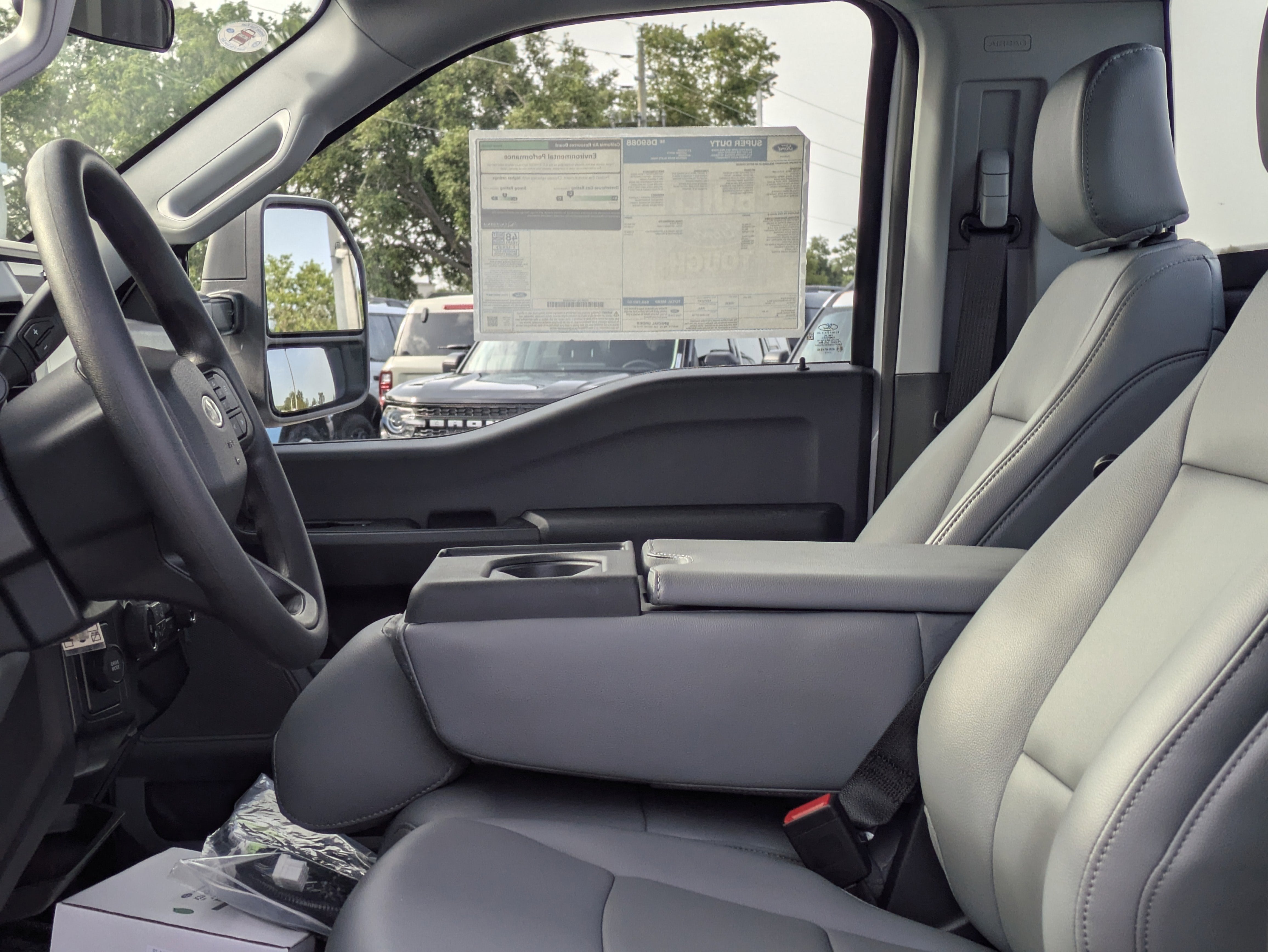 2025 Ford Super Duty F-350 DRW XL