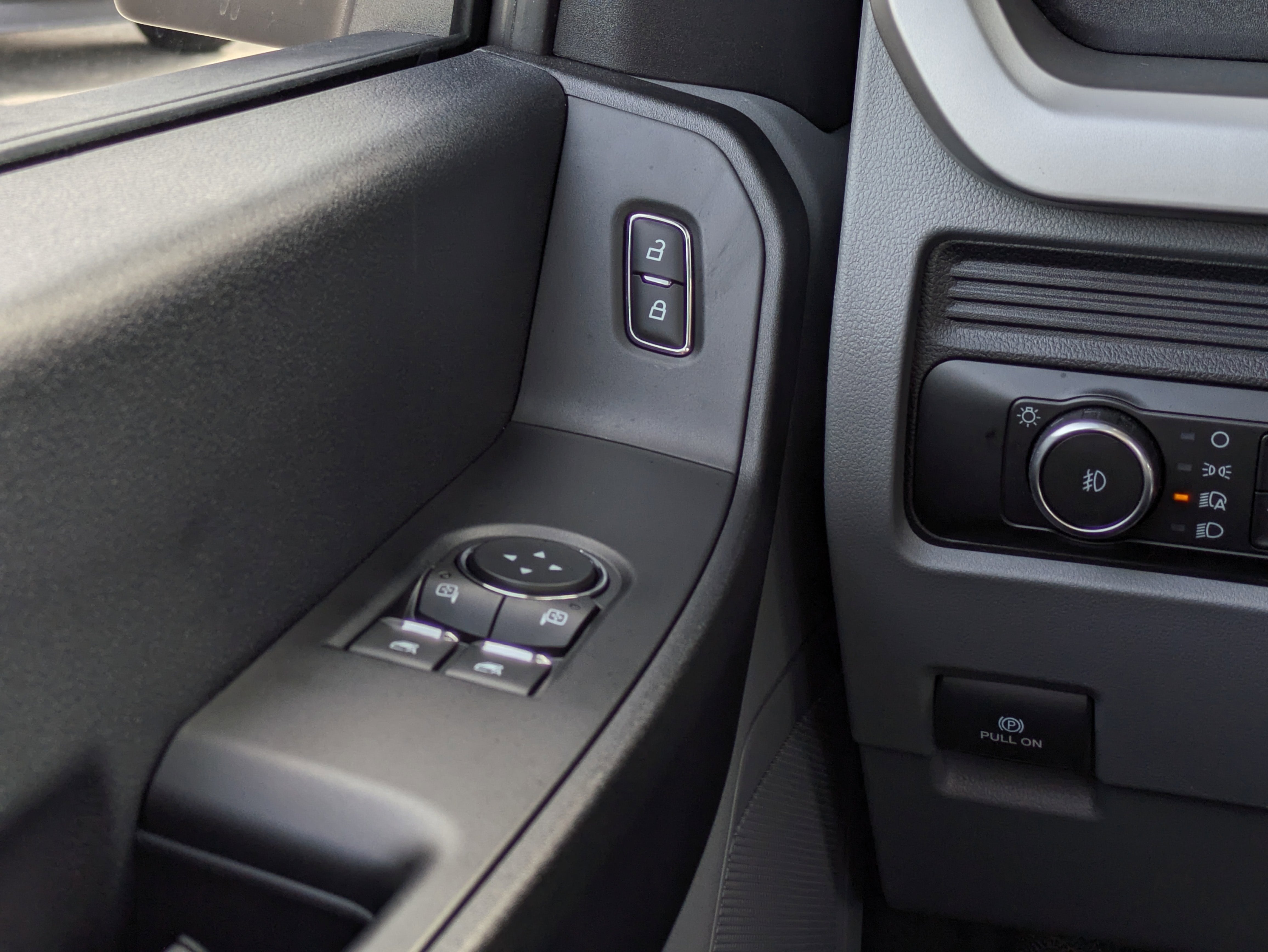 2025 Ford Super Duty F-350 DRW XL