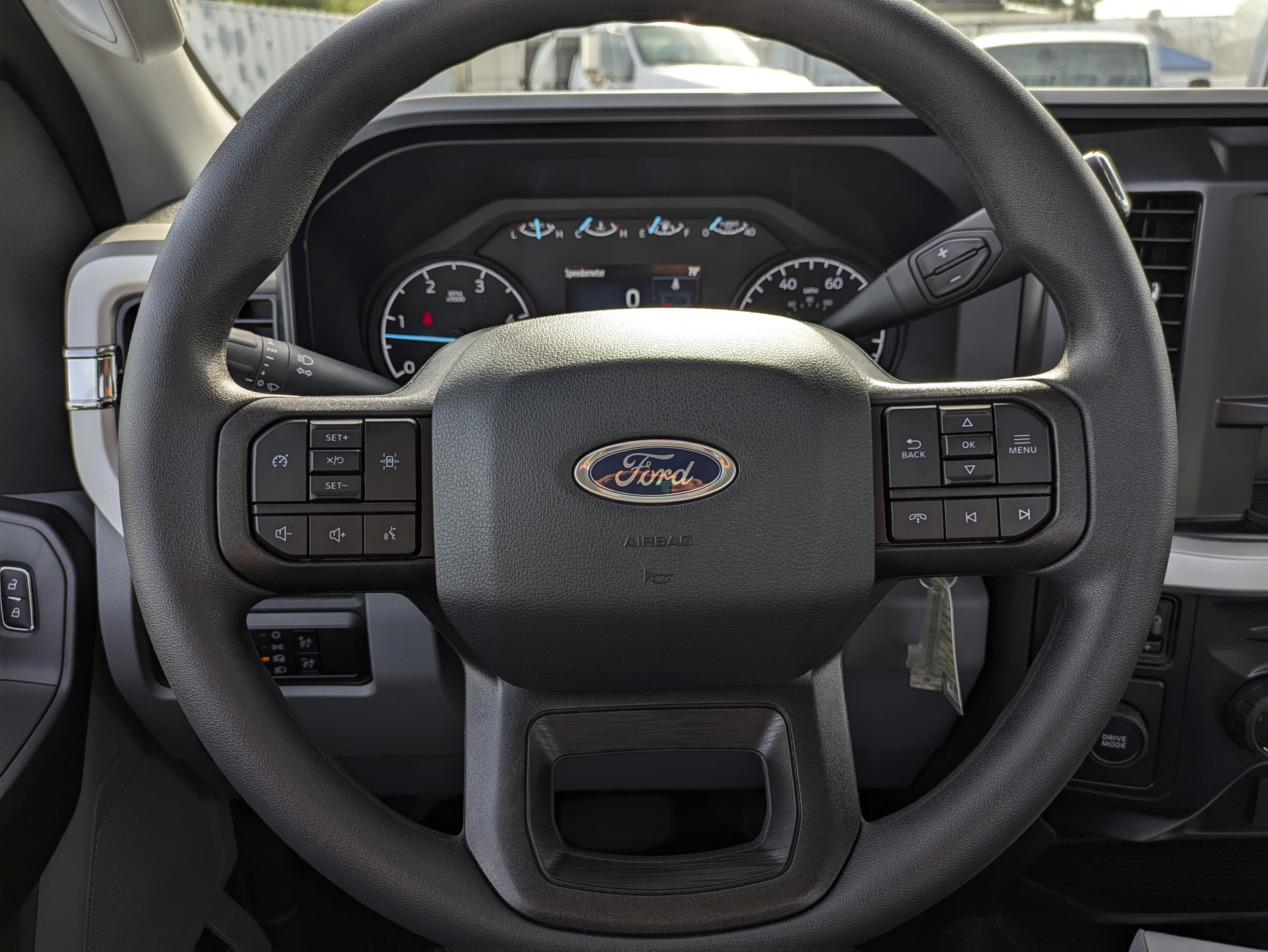 2025 Ford Super Duty F-350 DRW XL