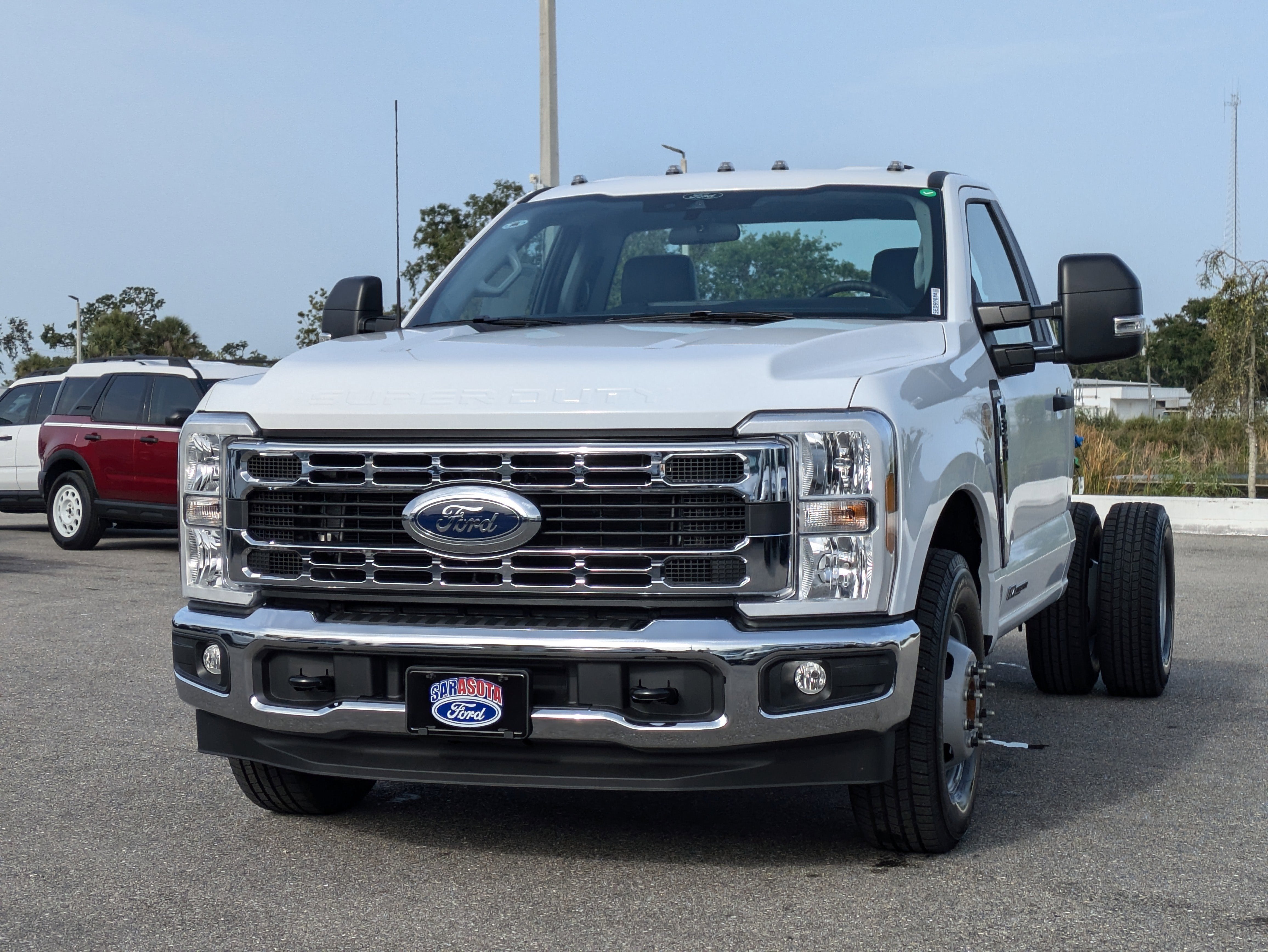 2025 Ford Super Duty F-350 DRW XL