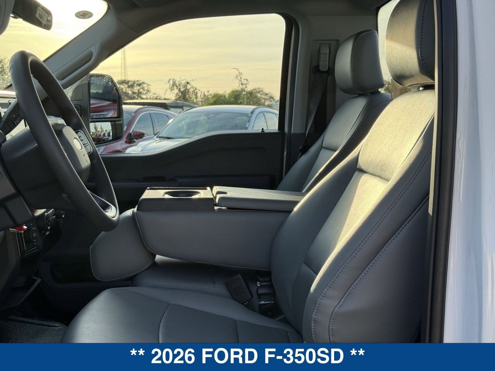 2026 Ford Super Duty F-350 DRW XL