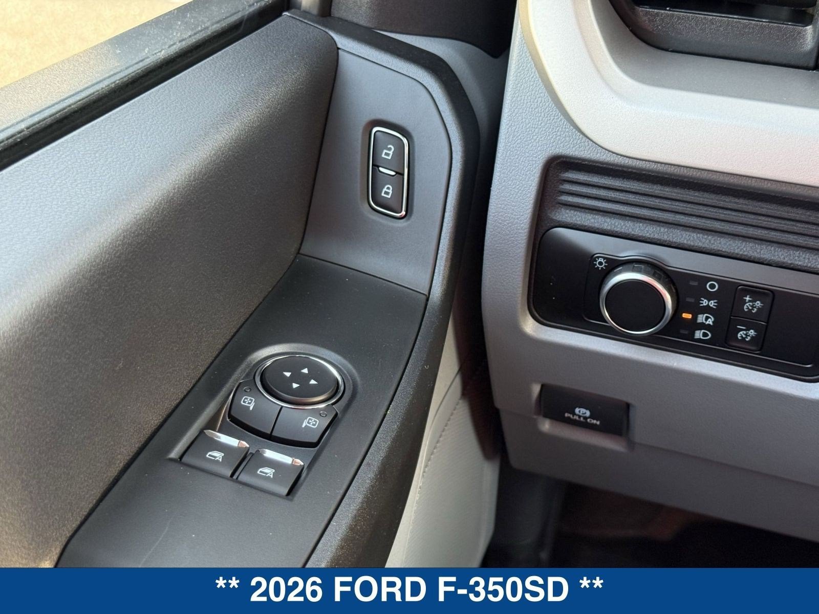 2026 Ford Super Duty F-350 DRW XL