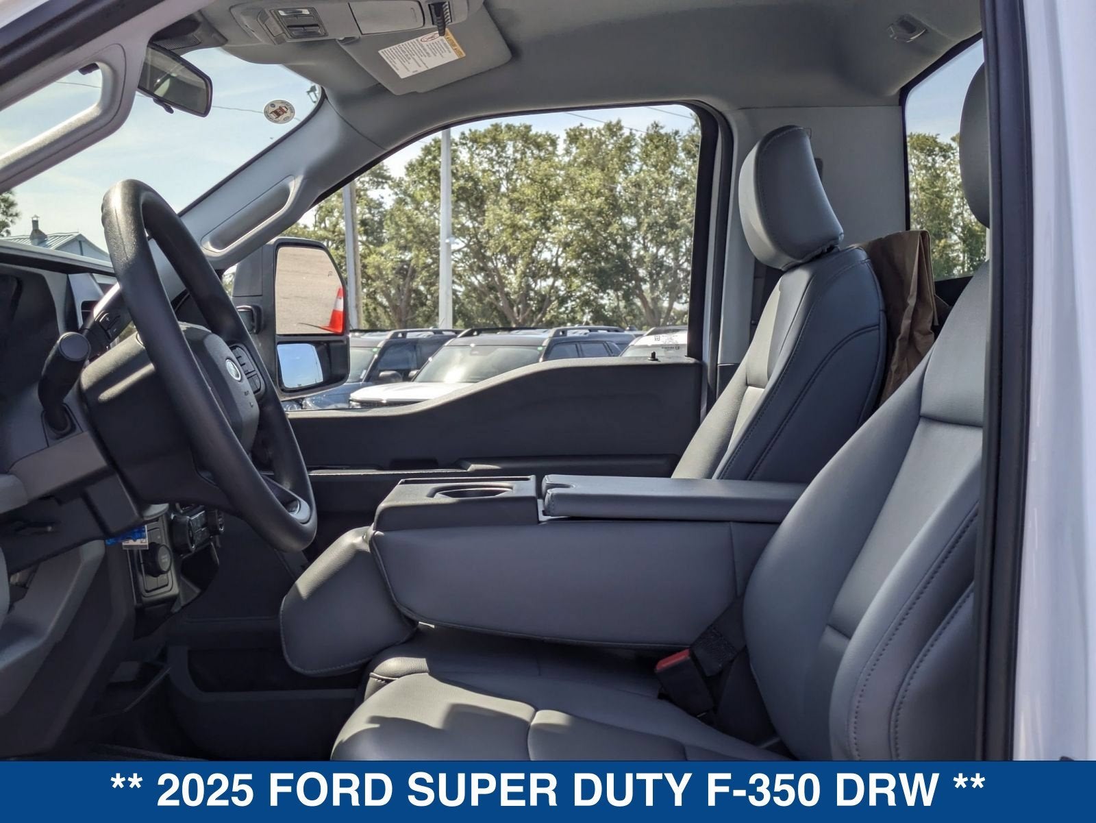 2025 Ford Super Duty F-350 DRW XL