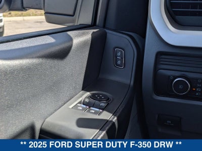 2025 Ford Super Duty F-350 DRW XL