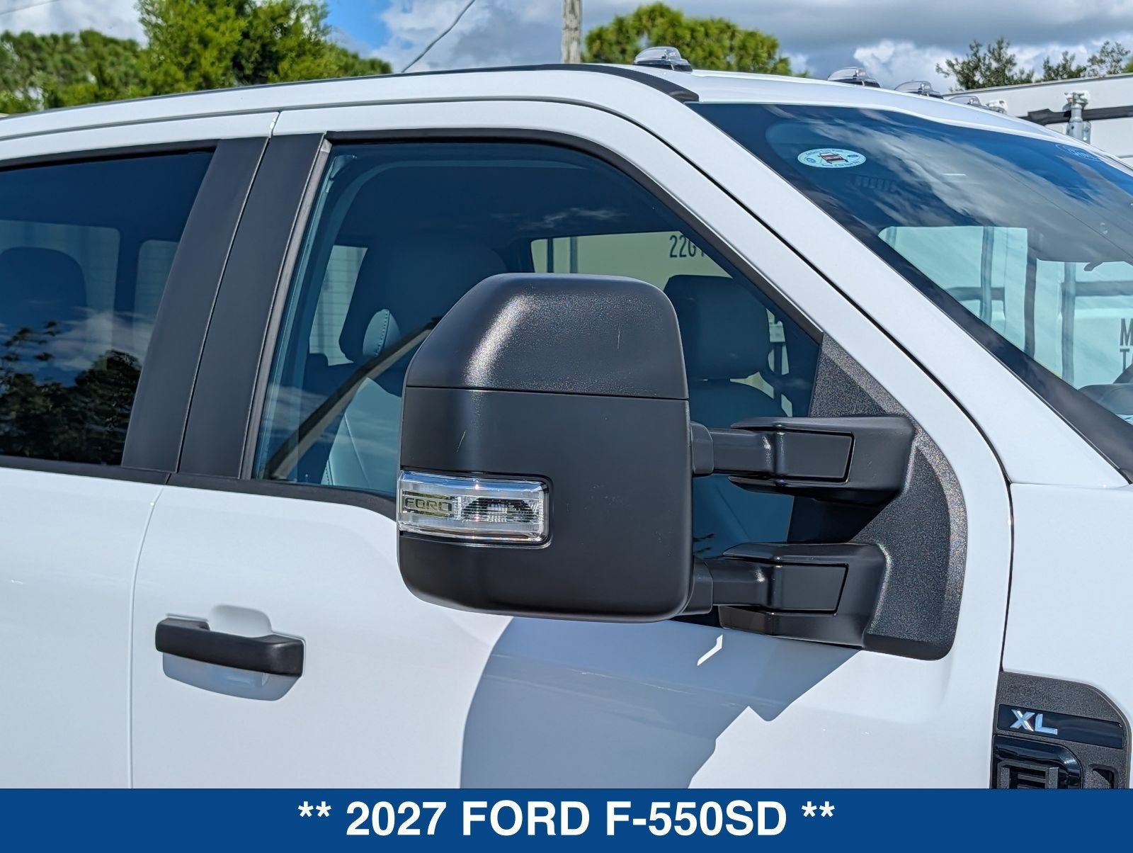 2027 Ford F-550SD XL