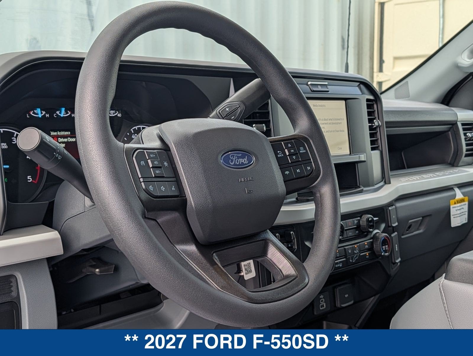 2027 Ford F-550SD XL