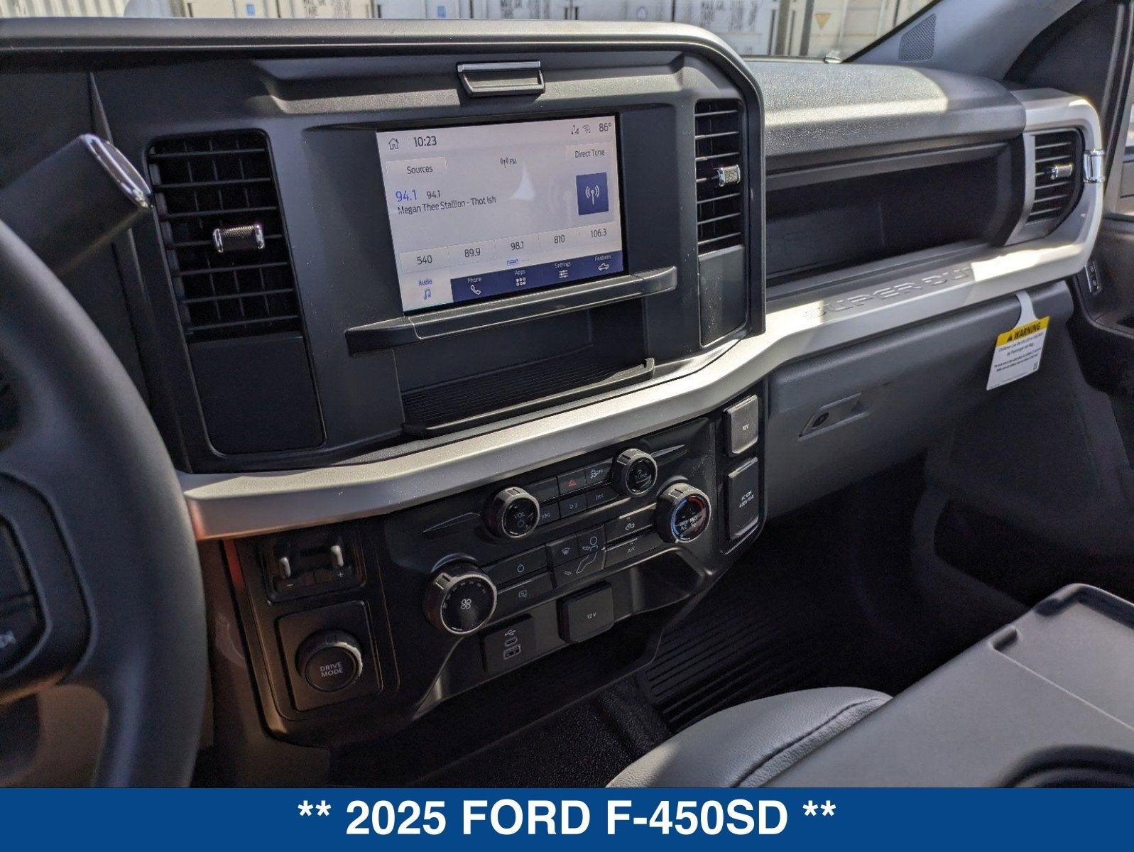 2025 Ford F-450SD XL
