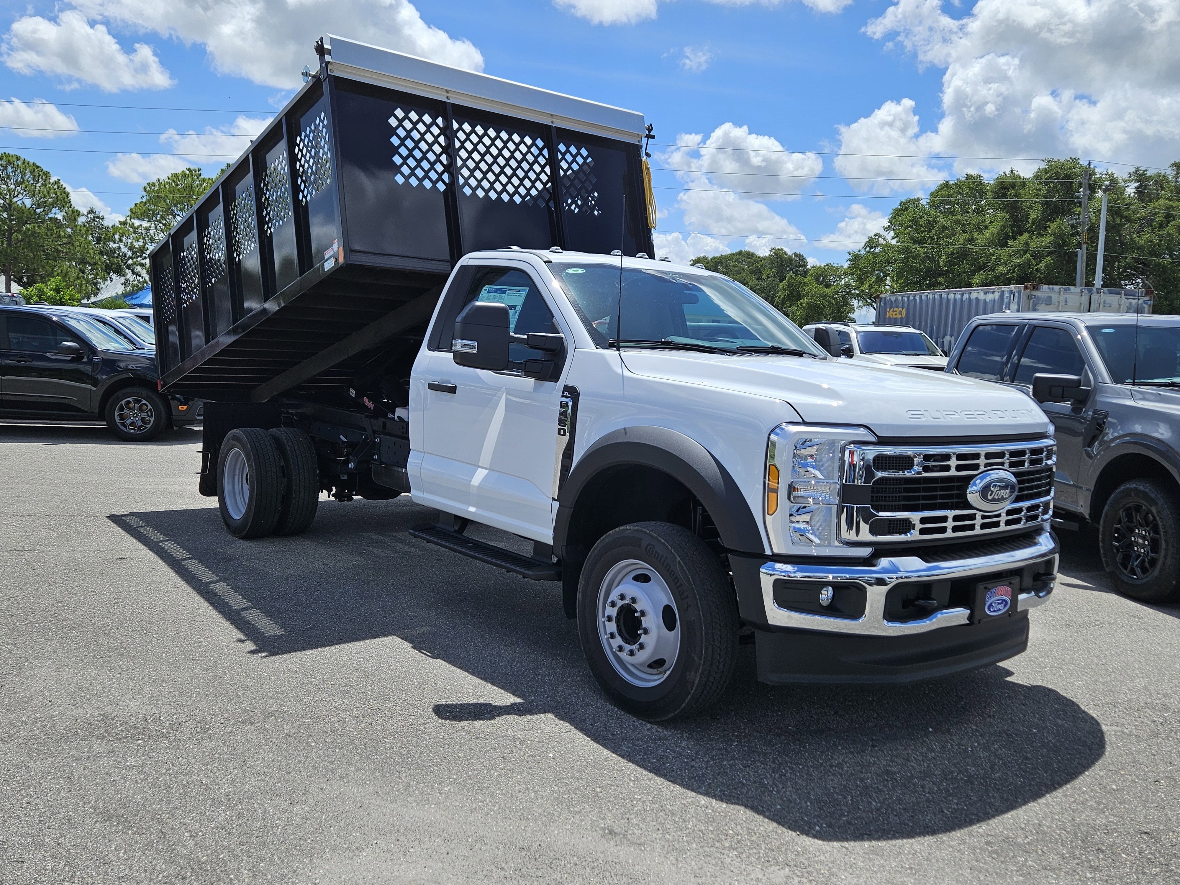 2025 Ford F-450SD XL