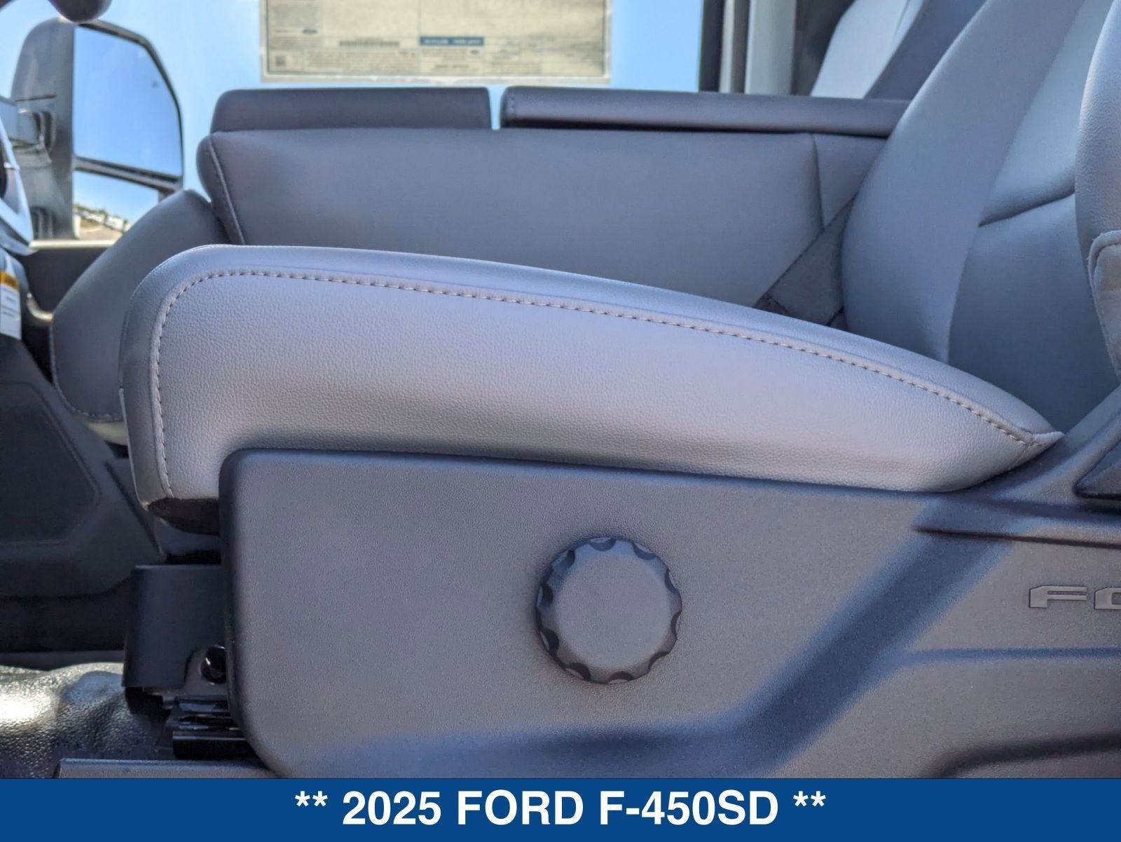 2025 Ford F-450SD XL