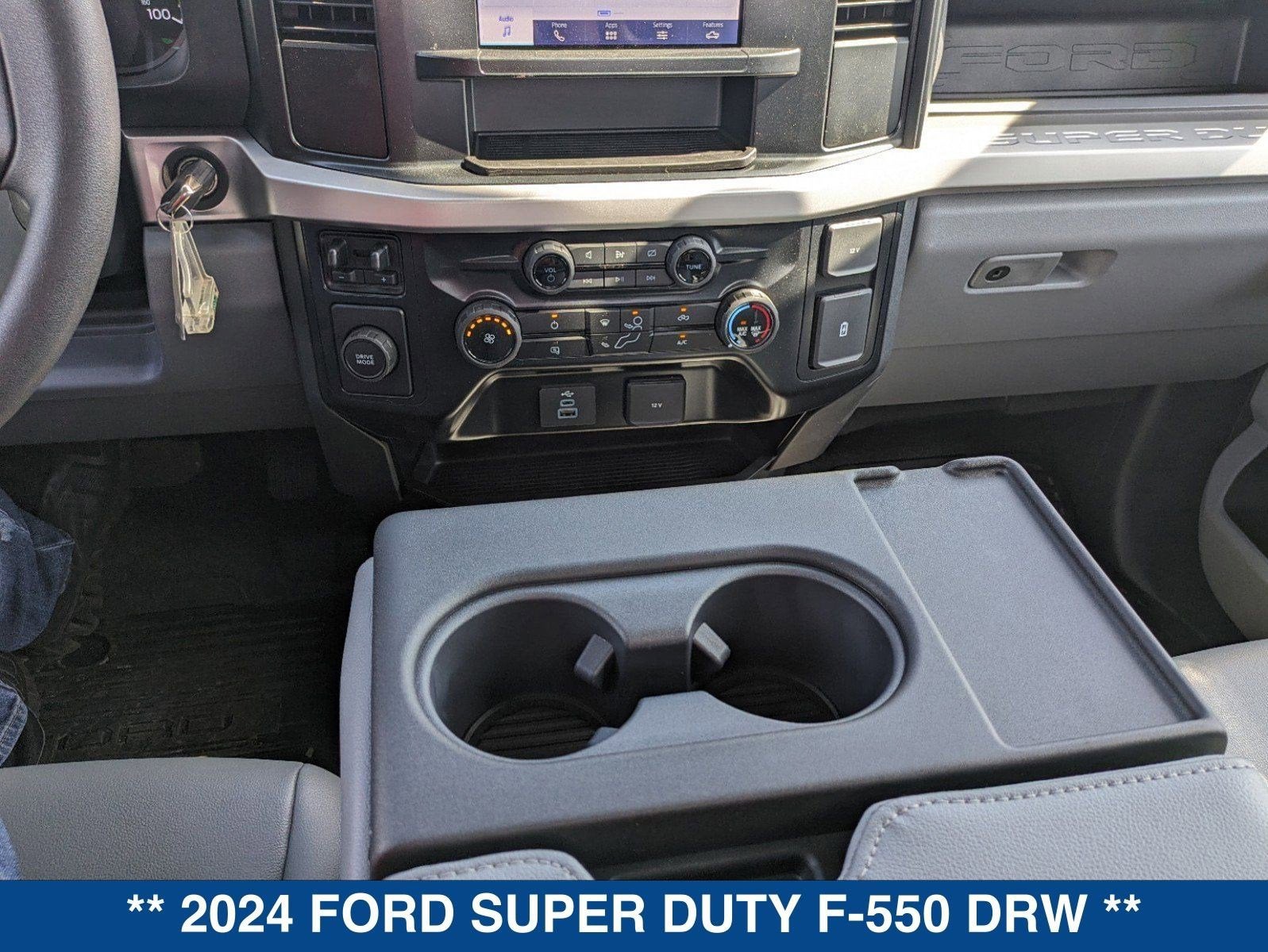 2024 Ford Super Duty F-550 DRW XL