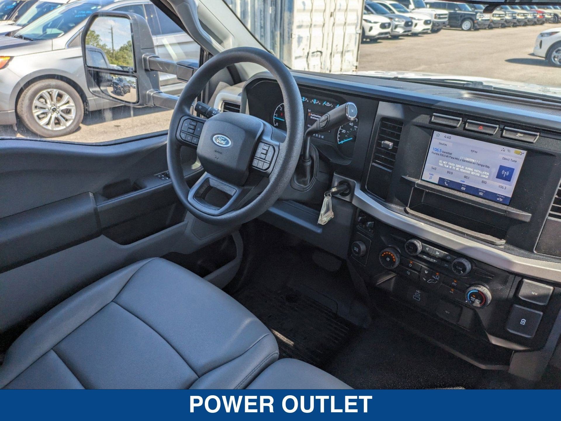 2024 Ford Super Duty F-550 DRW XL