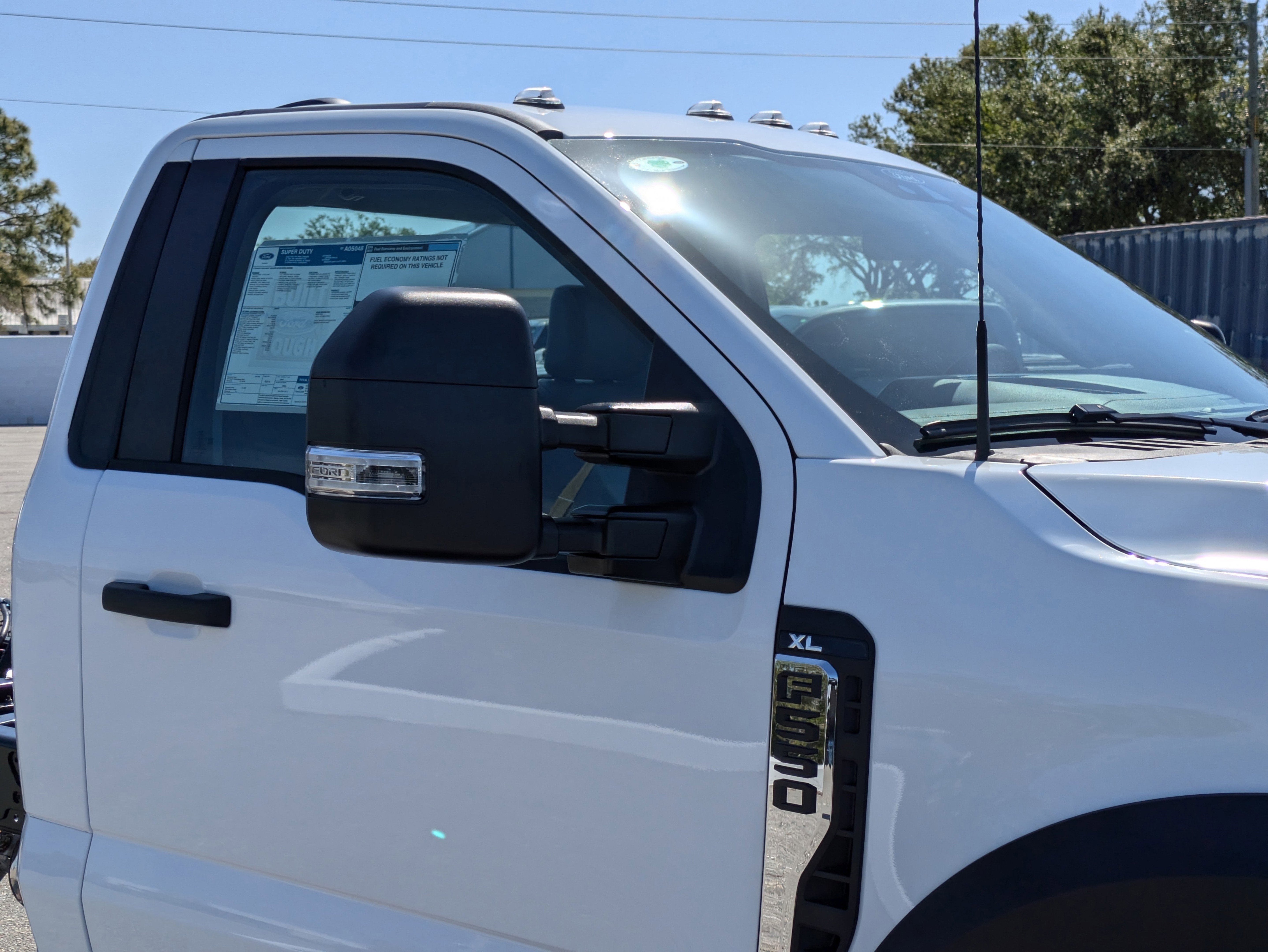 2025 Ford F-550SD XL