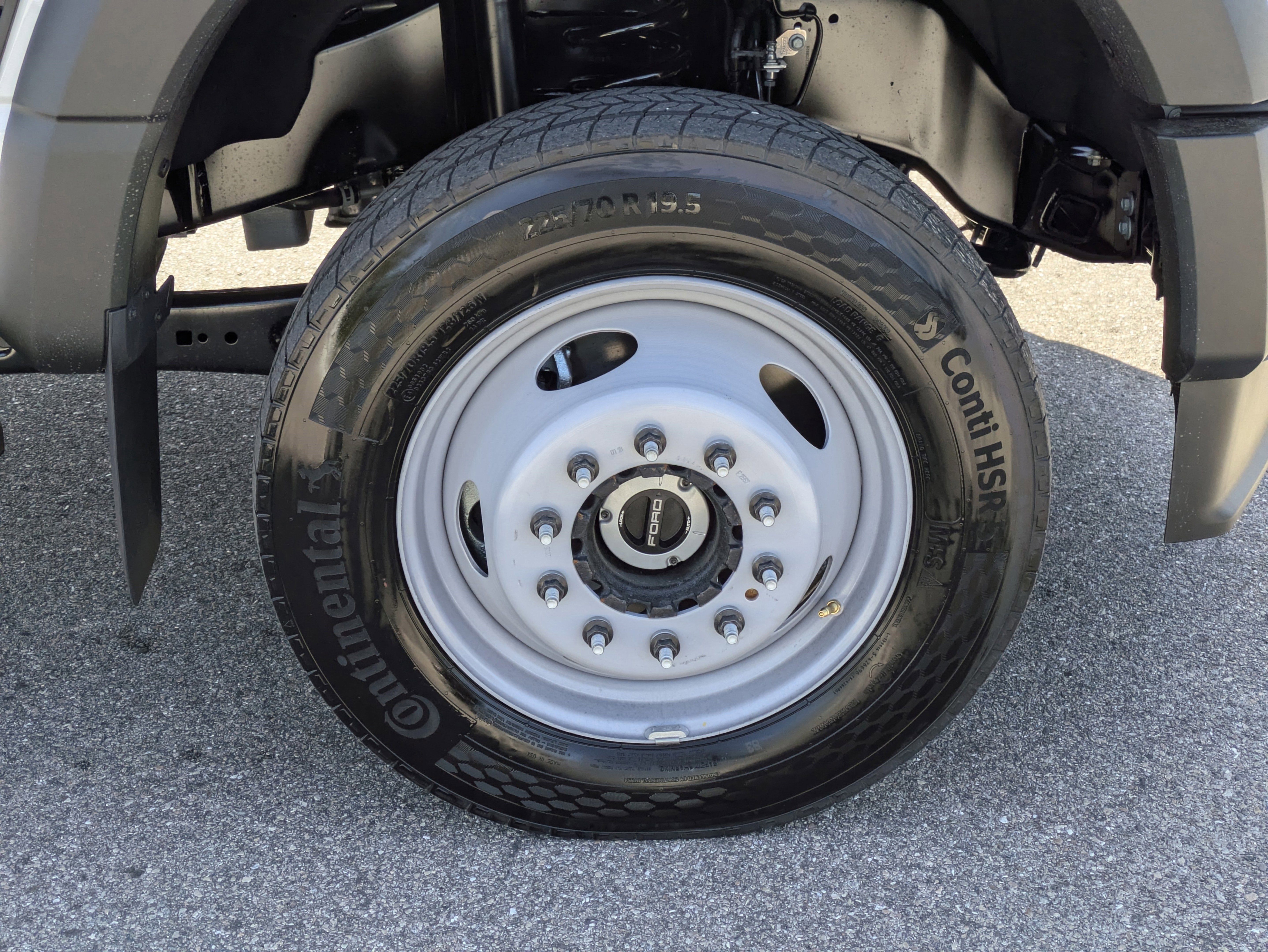 2025 Ford F-550SD XL