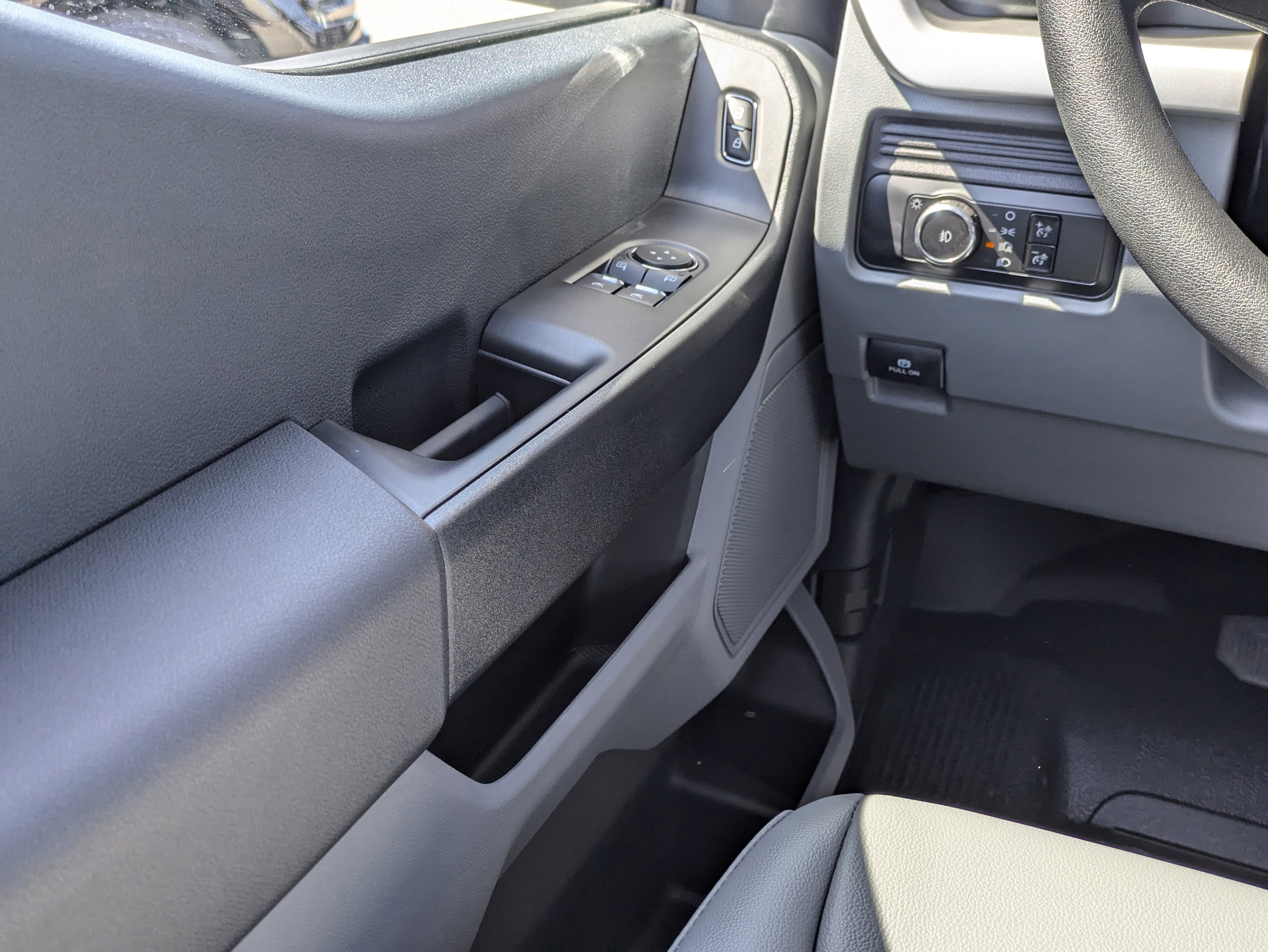 2025 Ford F-550SD XL