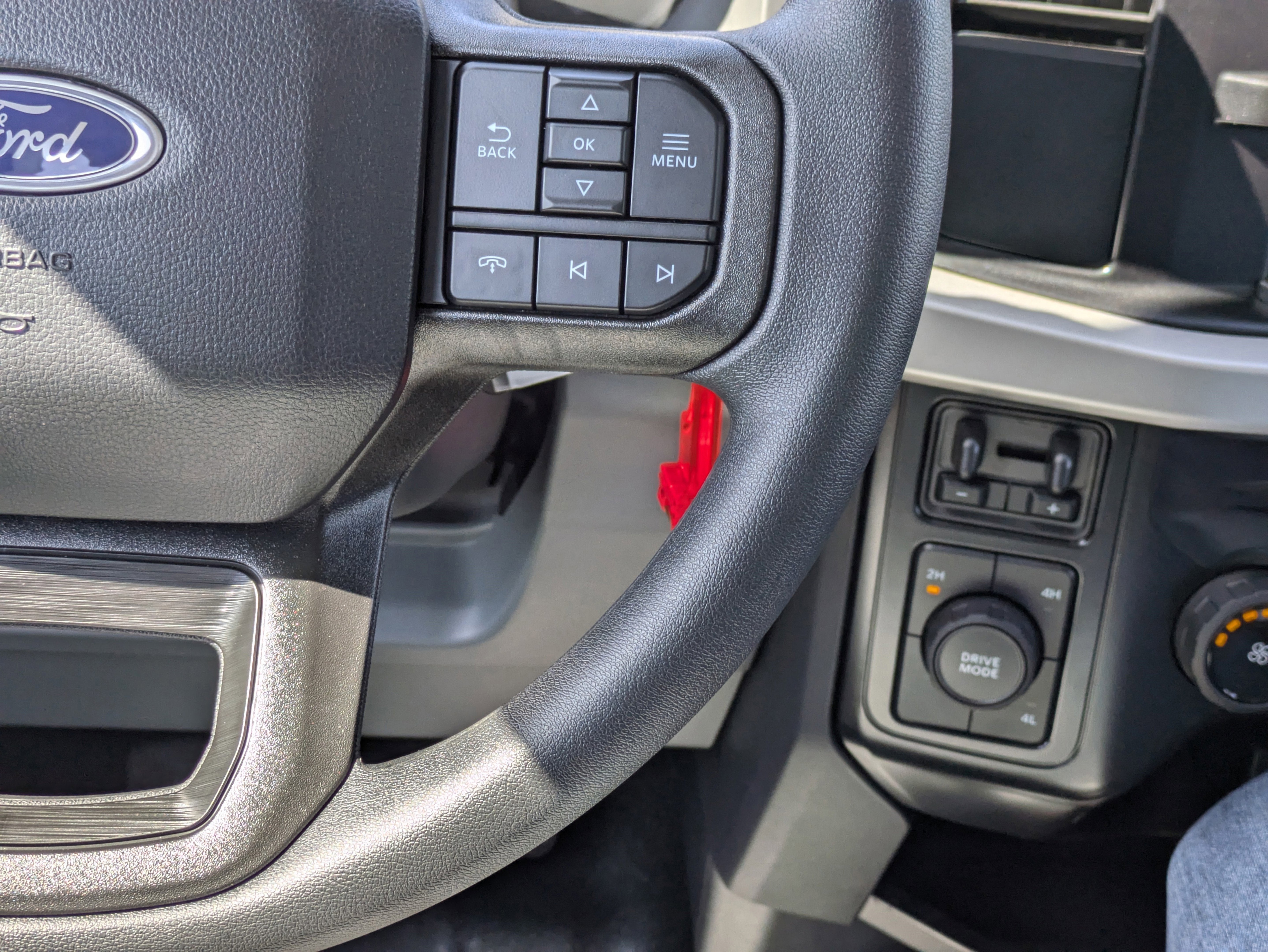 2025 Ford F-550SD XL