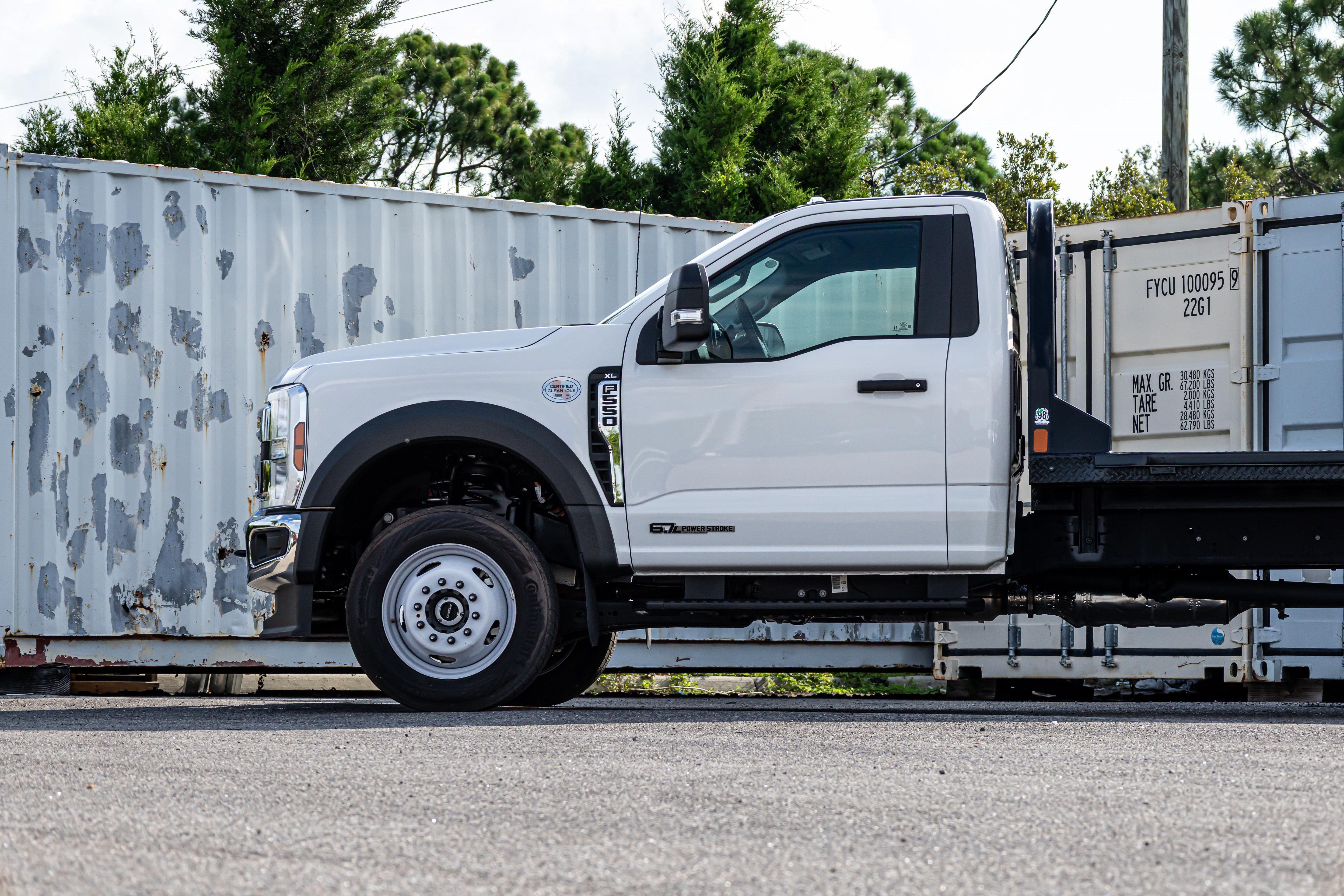 2025 Ford F-550SD XL