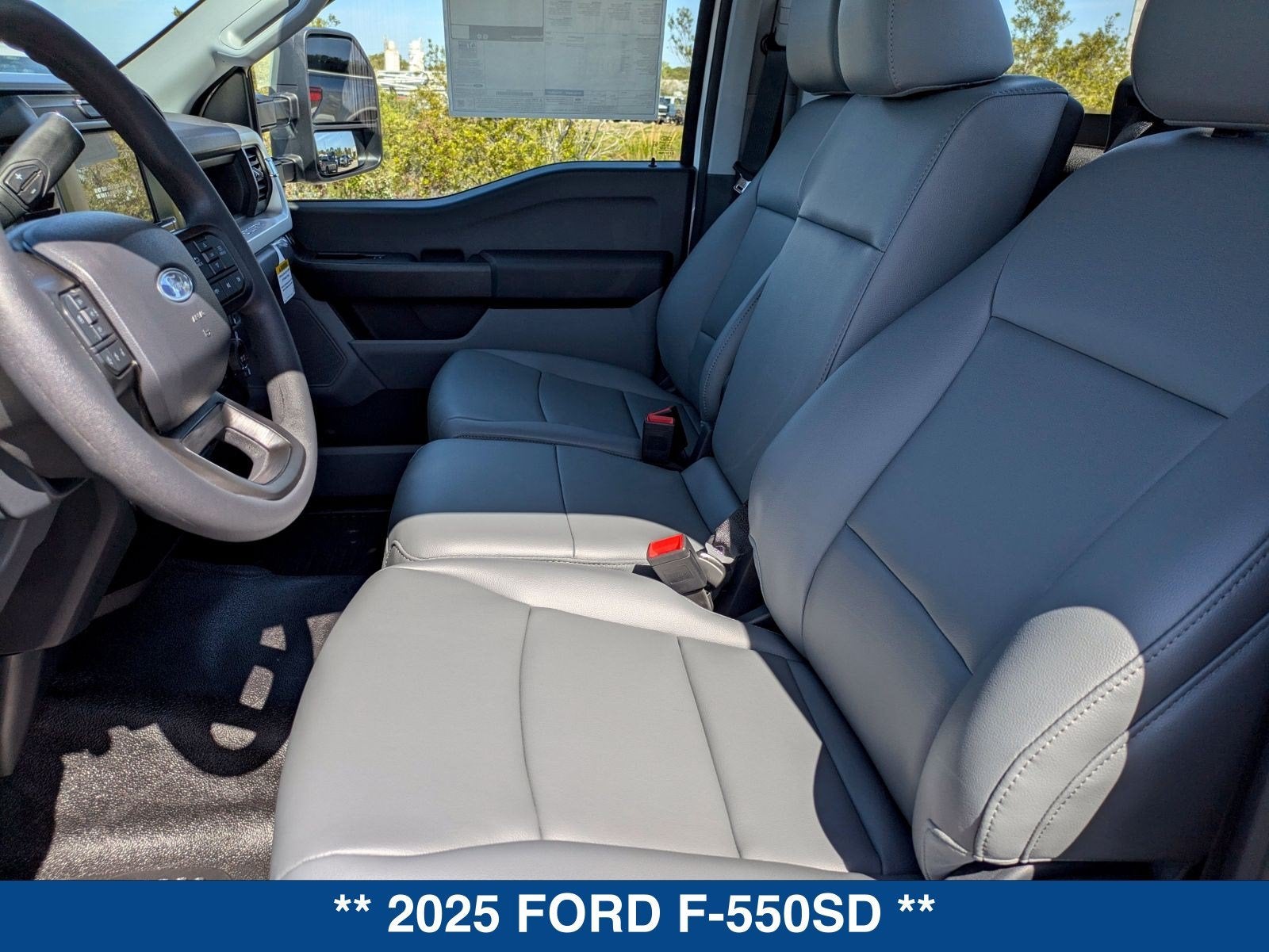 2025 Ford F-550SD XL