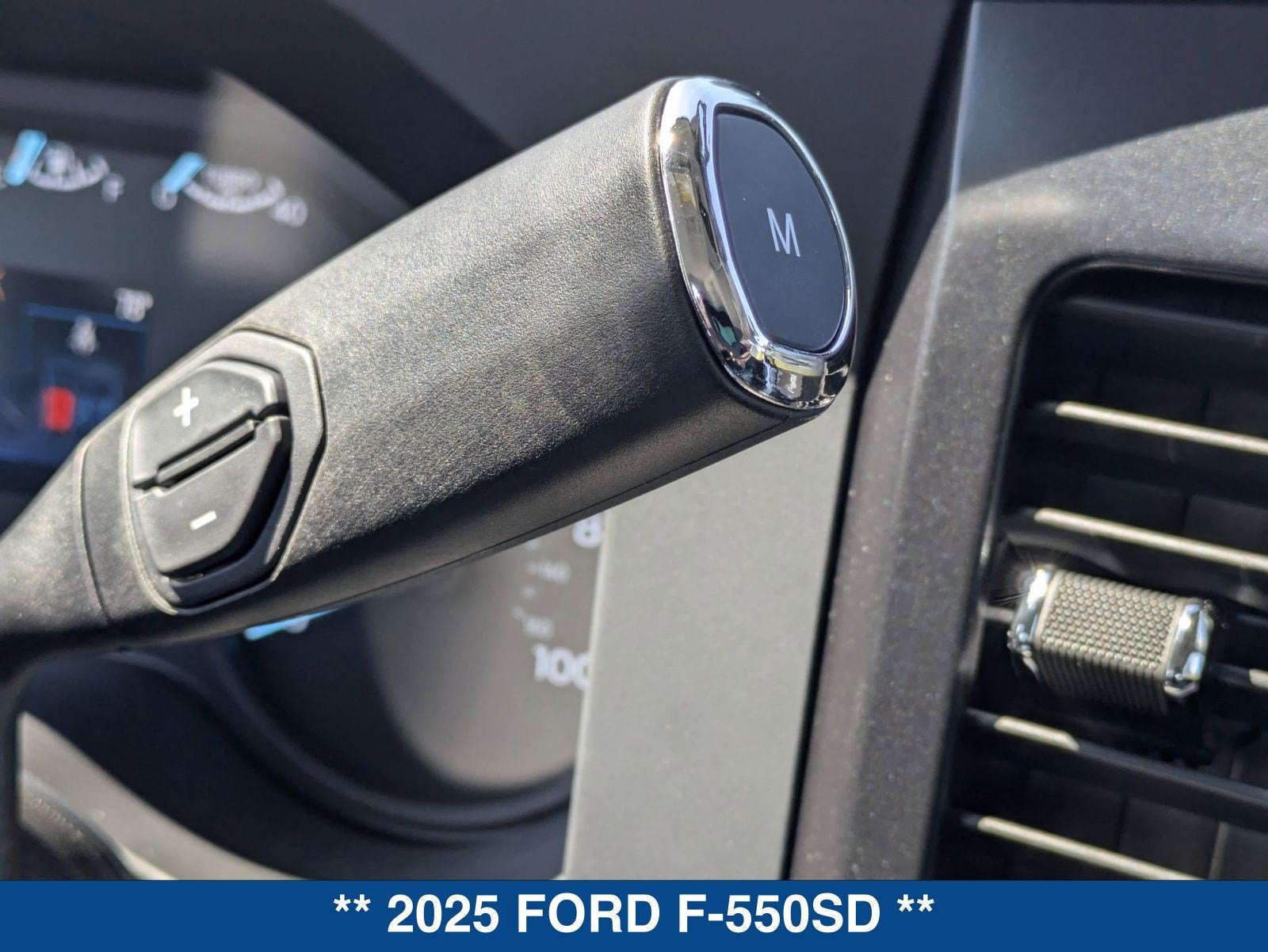 2025 Ford F-550SD XL