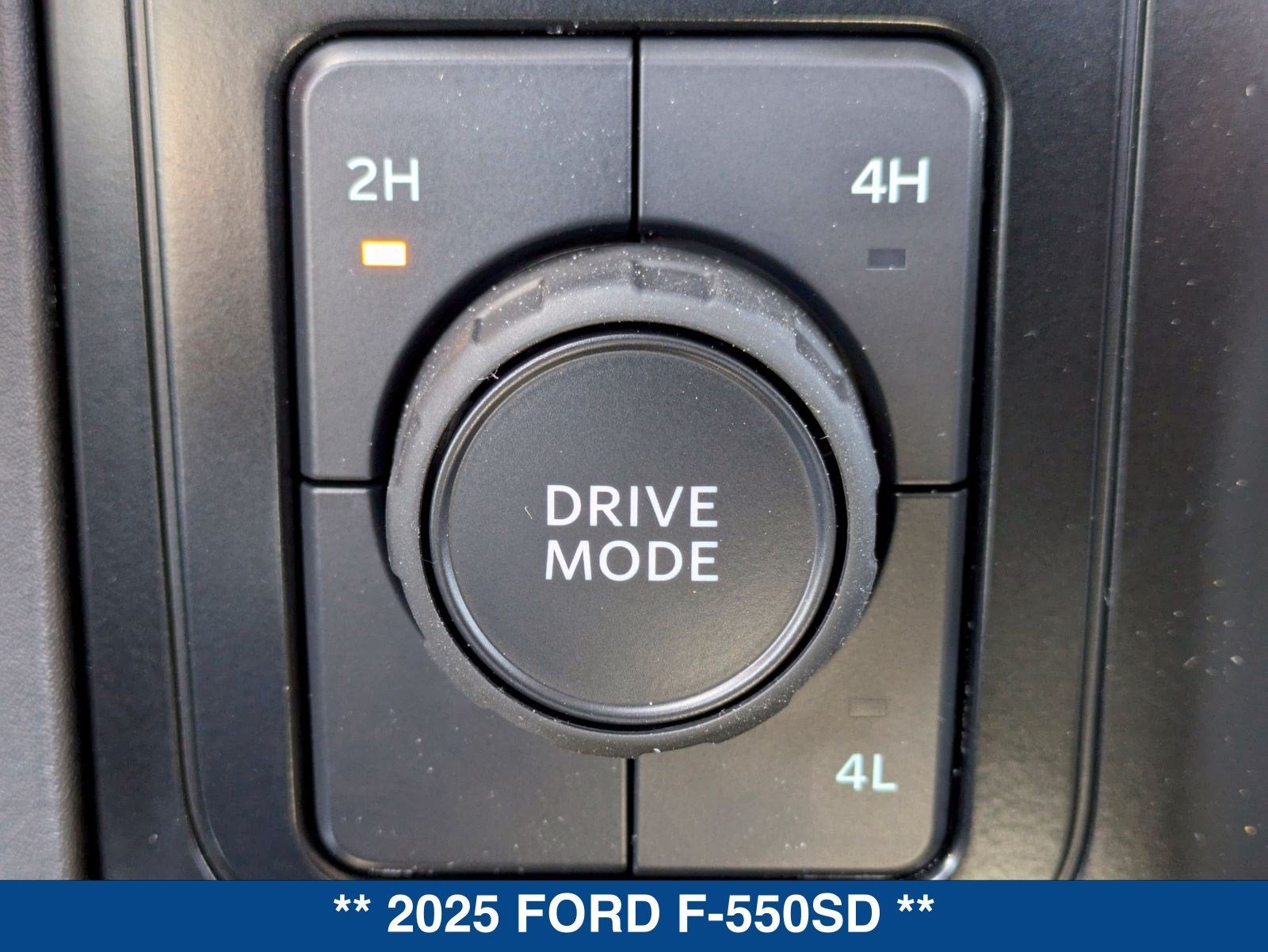 2025 Ford F-550SD XL