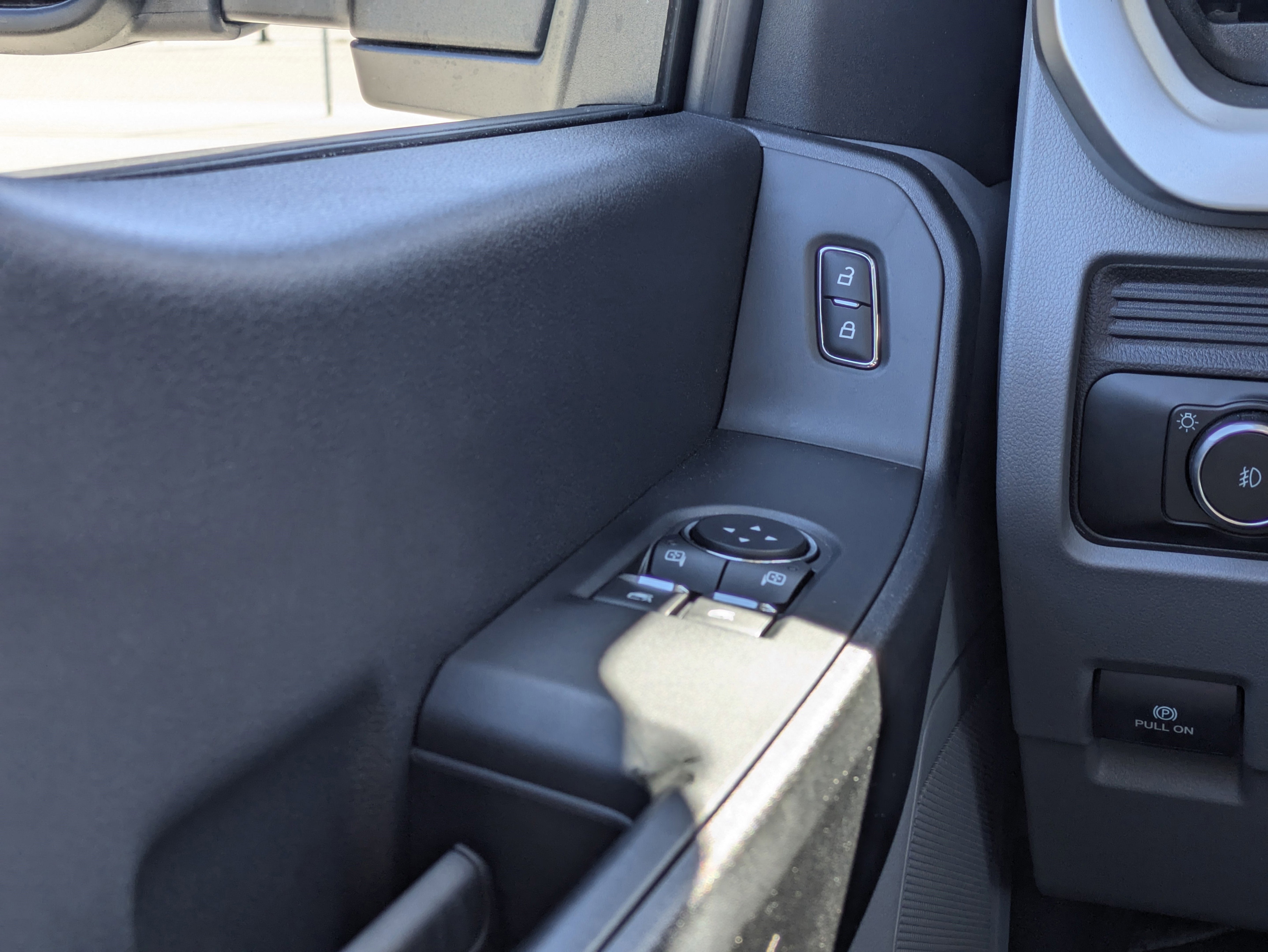 2025 Ford F-550SD XL