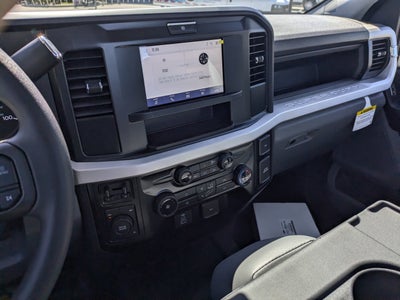 2025 Ford F-550SD XL