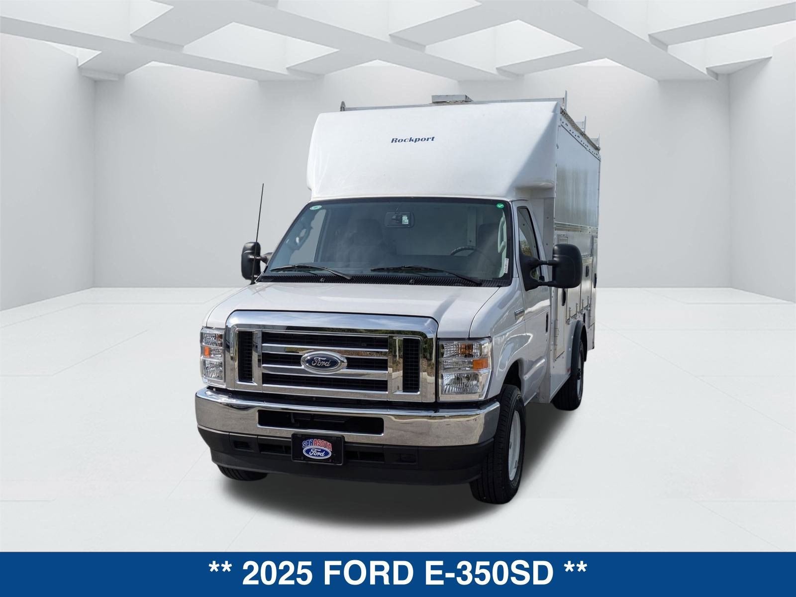 2025 Ford E-350SD E-350 SRW