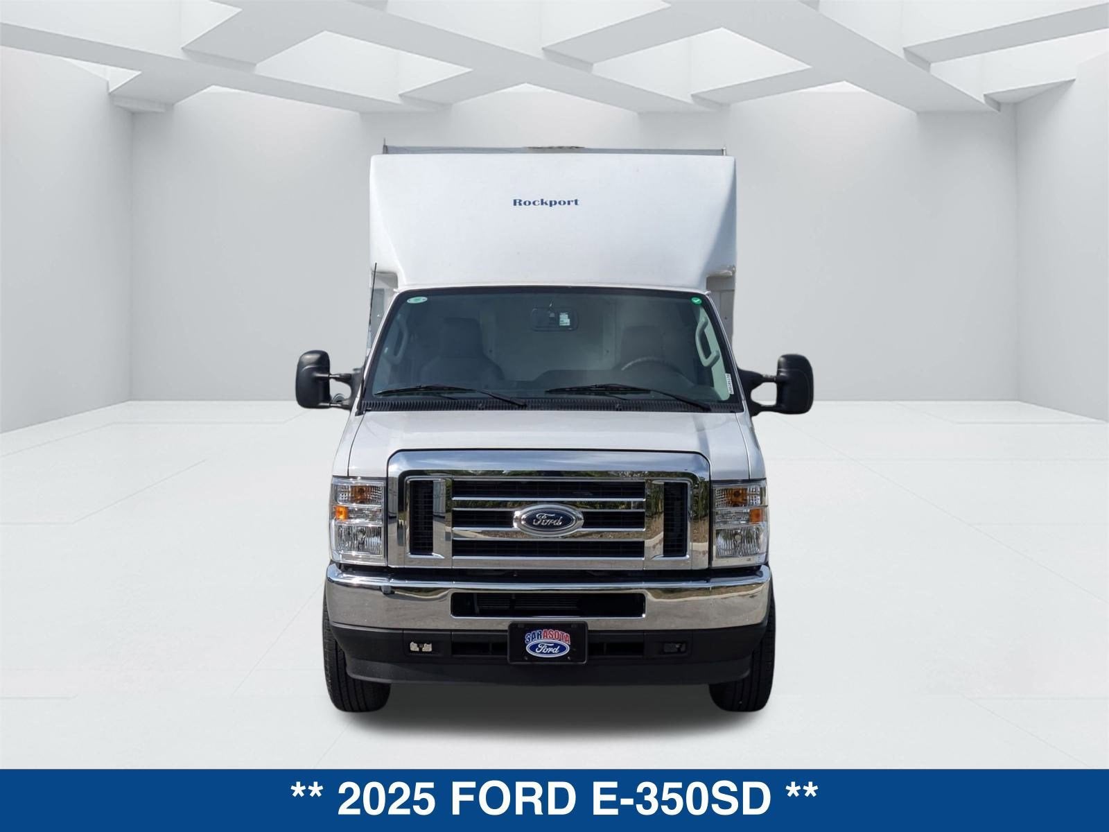 2025 Ford E-350SD E-350 SRW