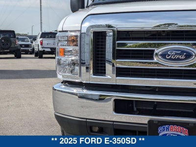 2025 Ford E-350SD E-350 SRW