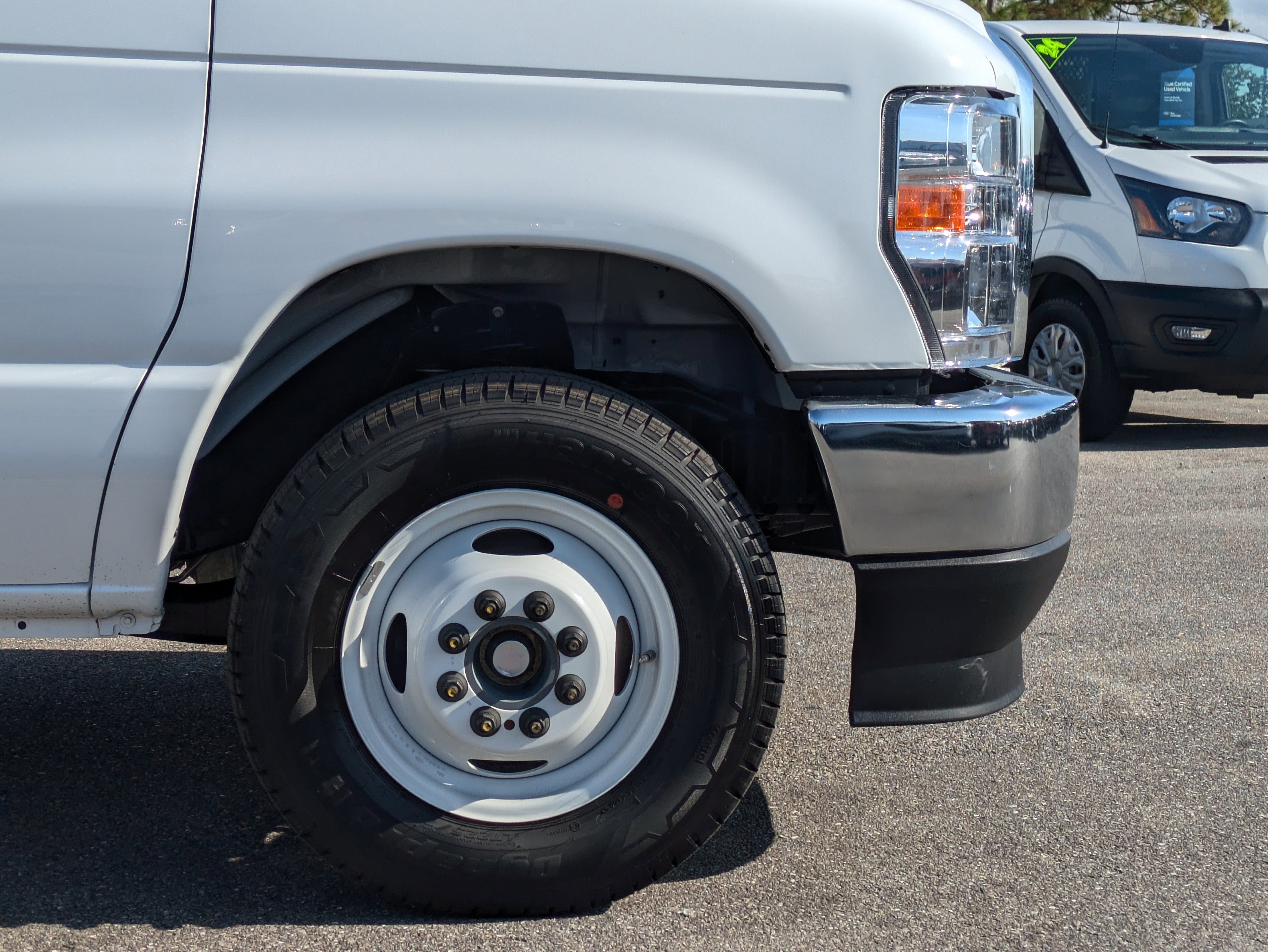 2026 Ford E-350SD E-350 SRW