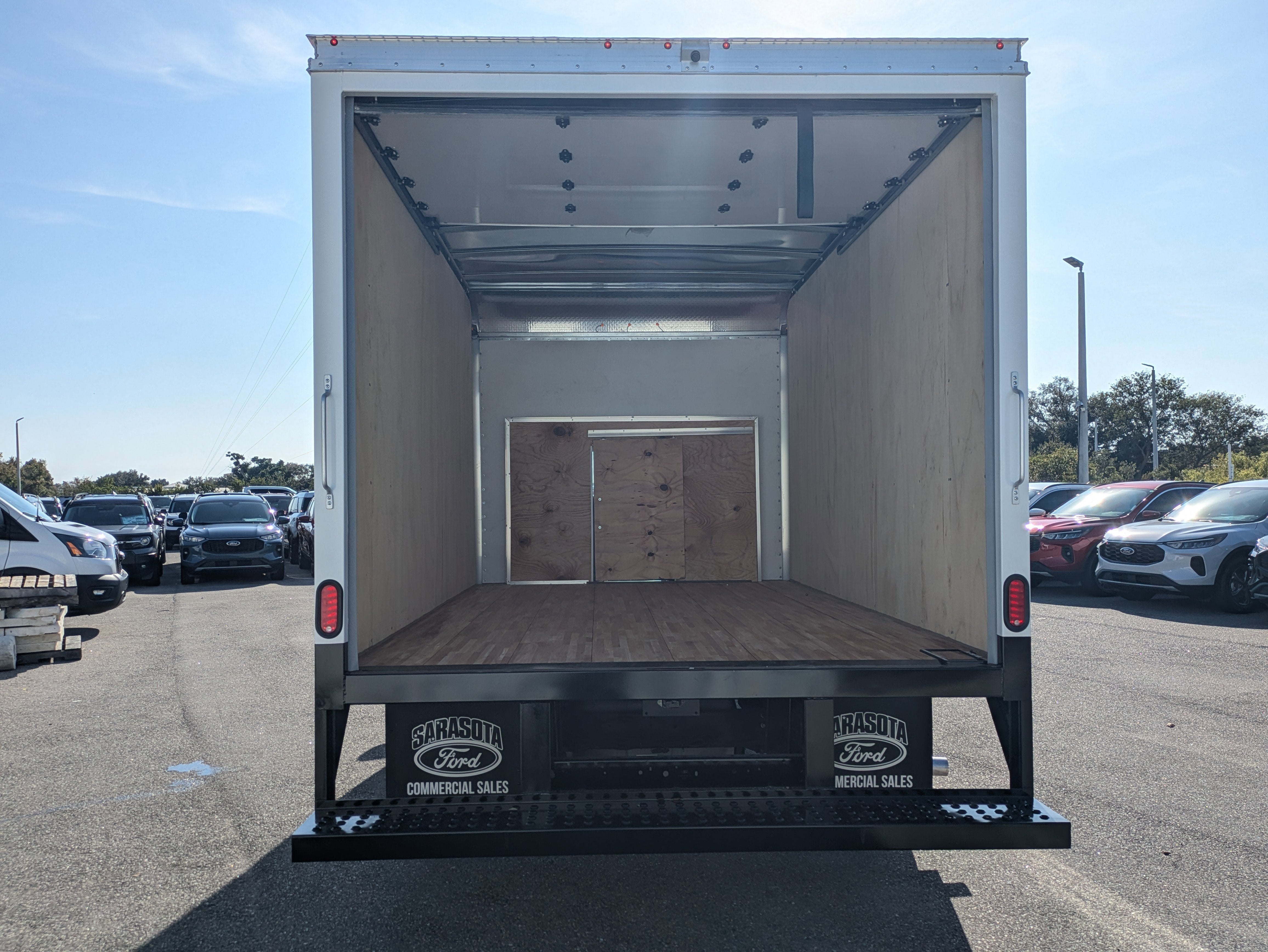 2026 Ford E-350SD E-350 SRW