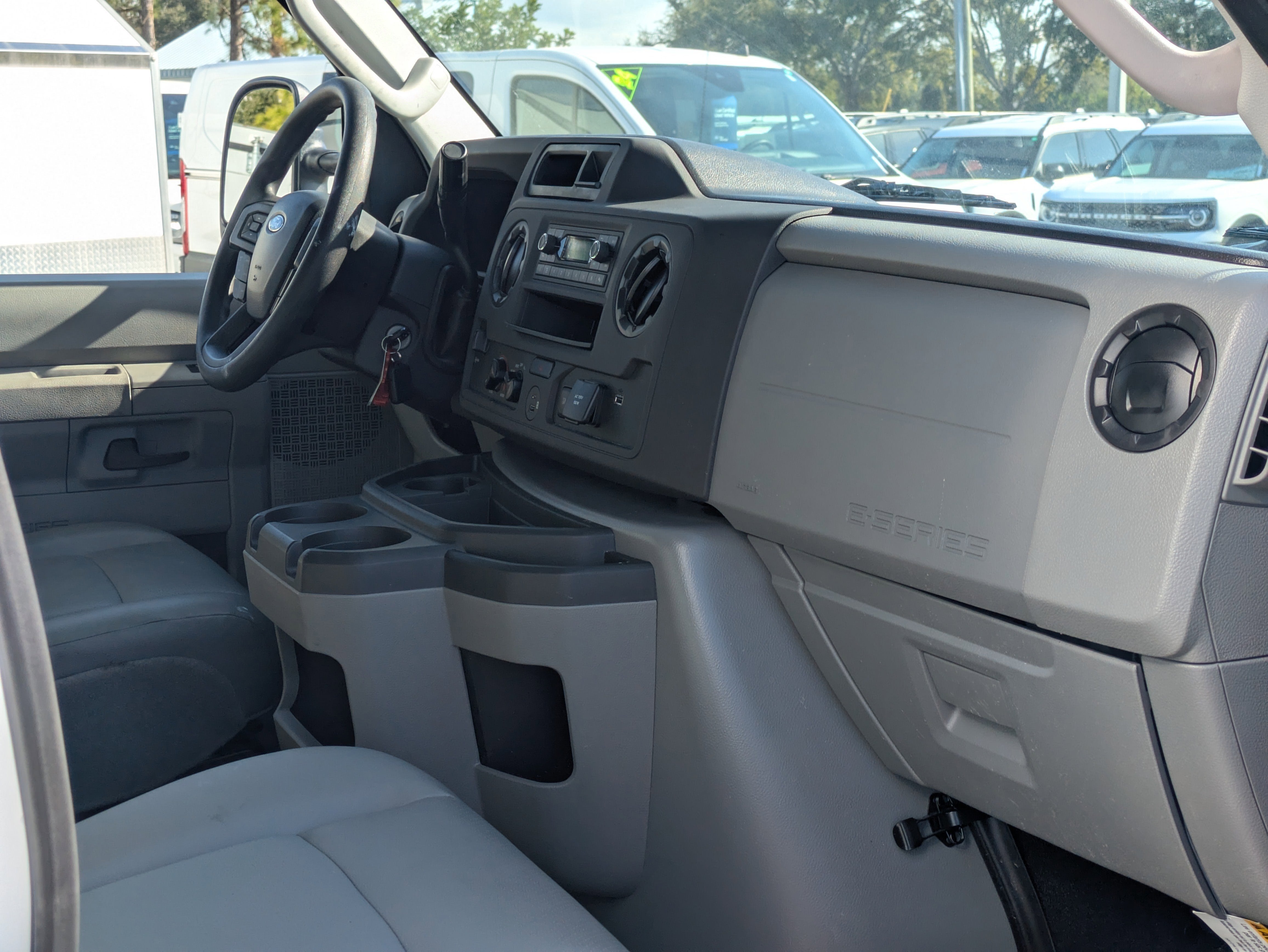 2026 Ford E-350SD E-350 SRW