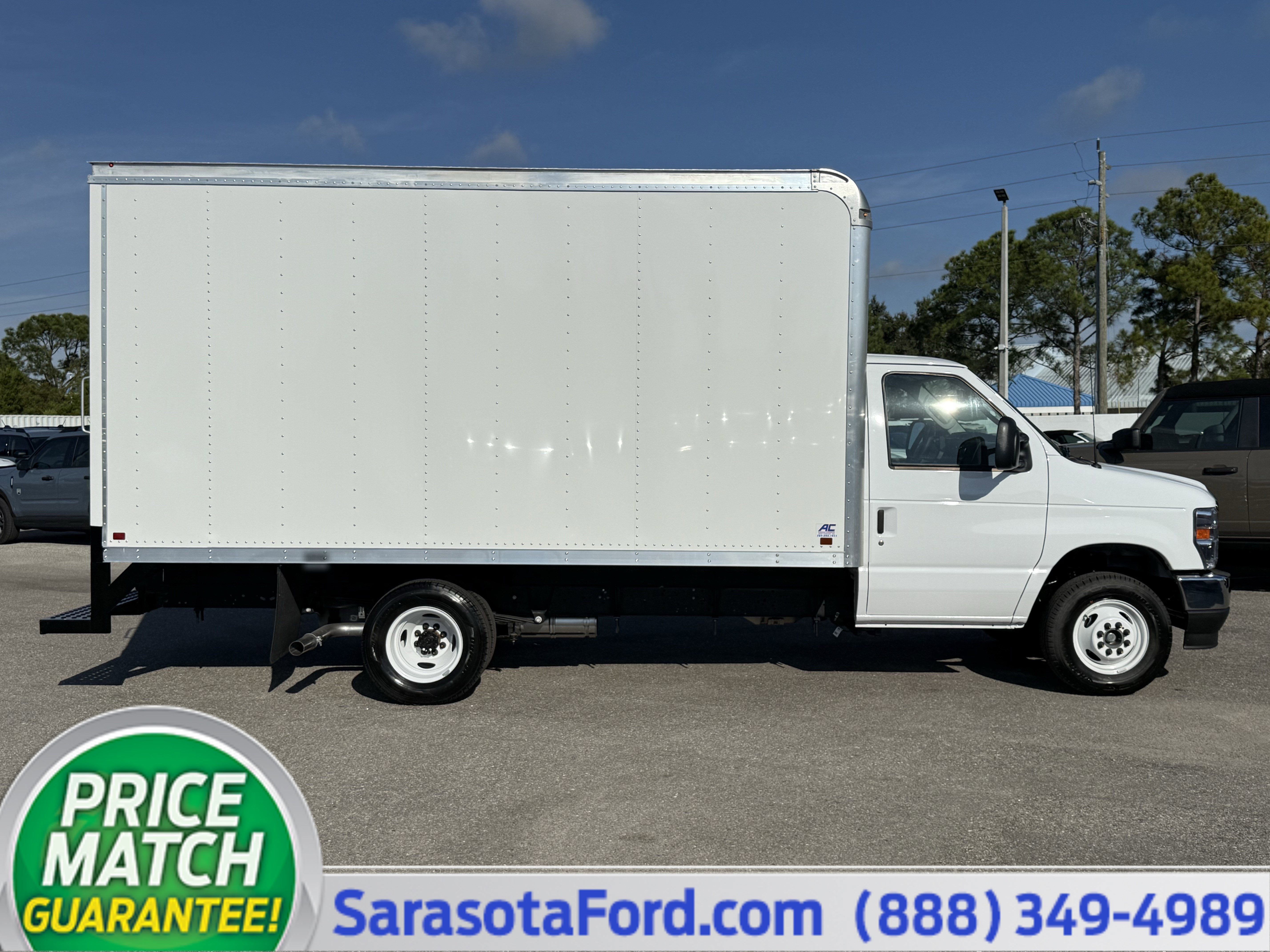 2026 Ford E-350SD E-350 SRW