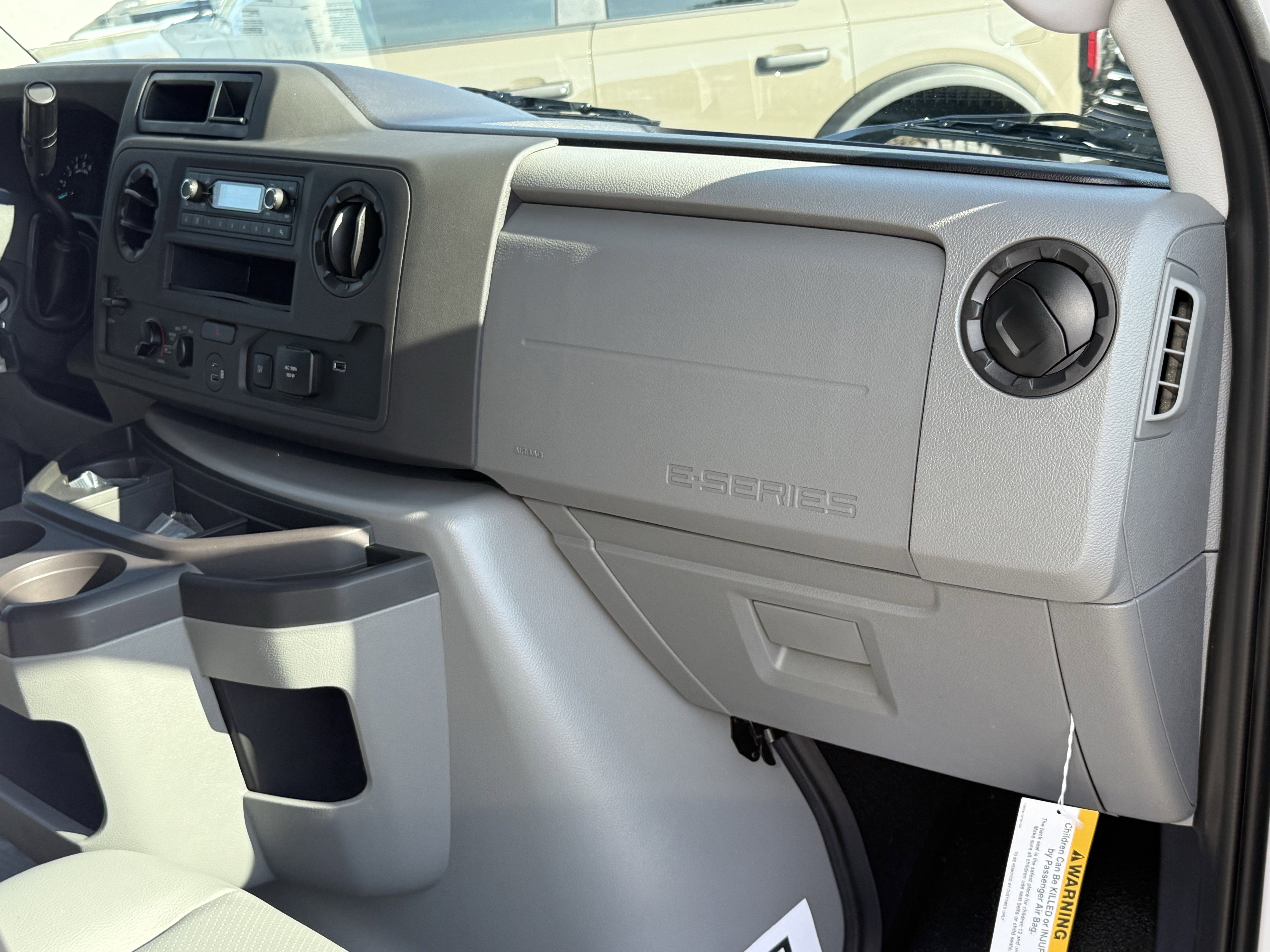 2026 Ford E-350SD E-350 SRW